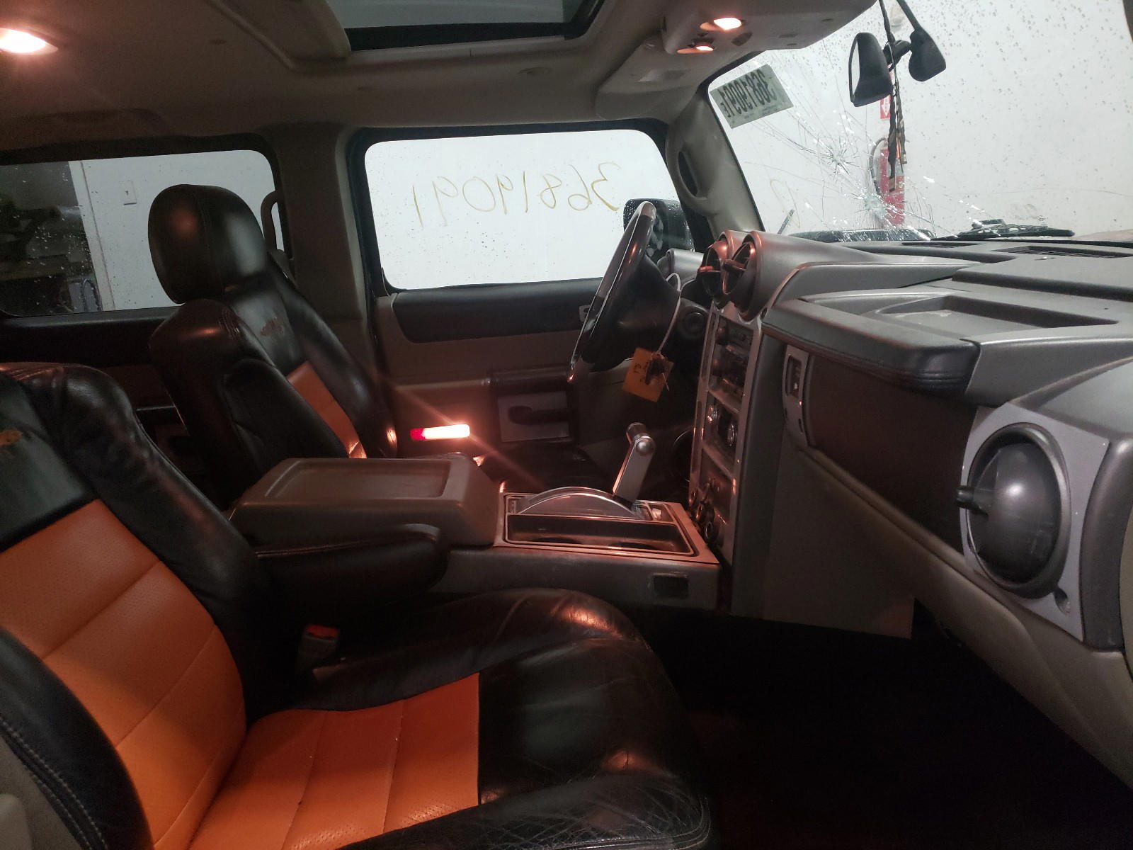 Photo 5 from auction – 2003 HUMMER H2 with VIN 5GRGN23UX3H145500