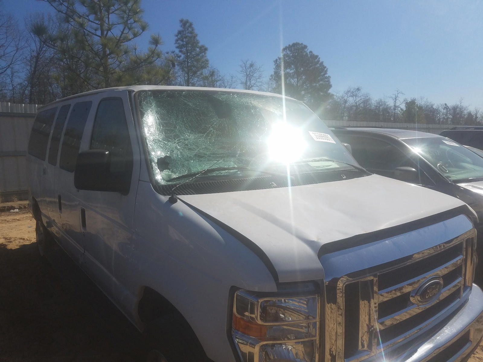 Photo 9 from auction – 2014 FORD ECONOLINE with VIN 1FBNE3BL8EDA77767