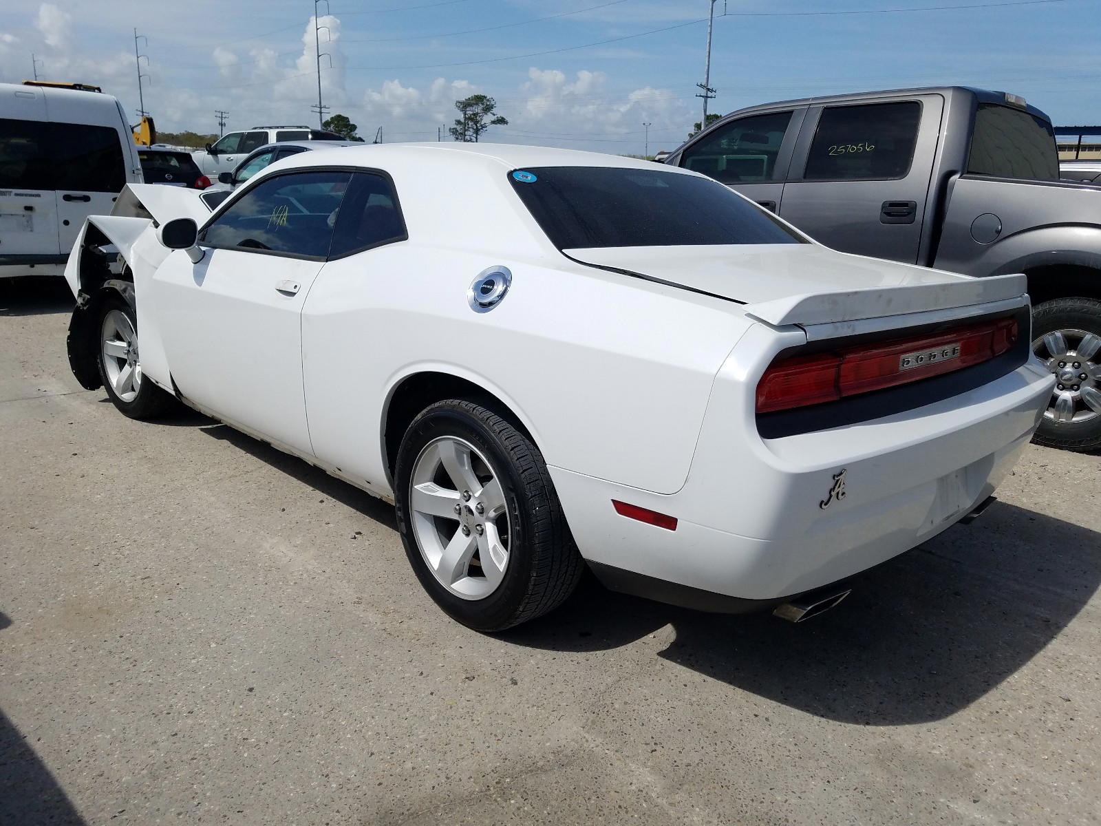 Photo 3 from auction – 2014 DODGE CHALLENGER with VIN 2C3CDYAG8EH107445