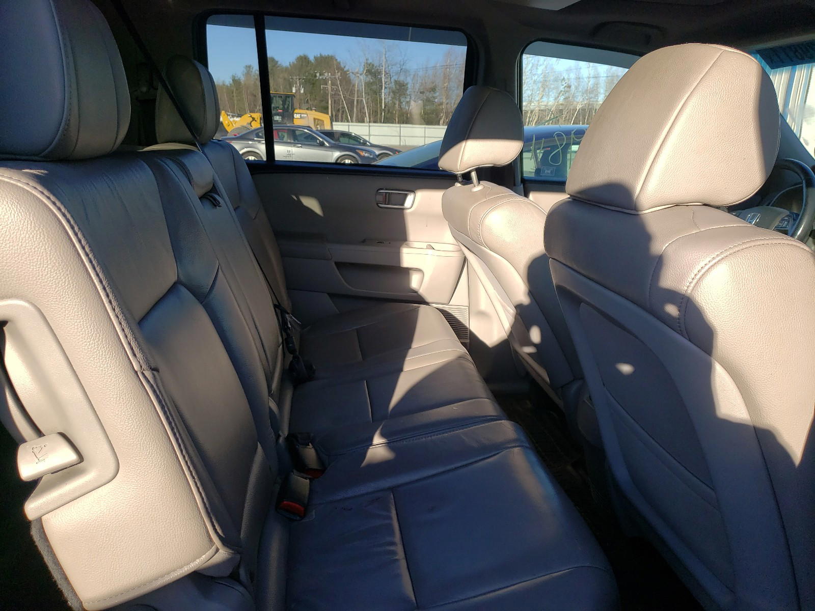 Photo 6 from auction – 2012 HONDA PILOT EXLN with VIN 5FNYF4H79CB001292