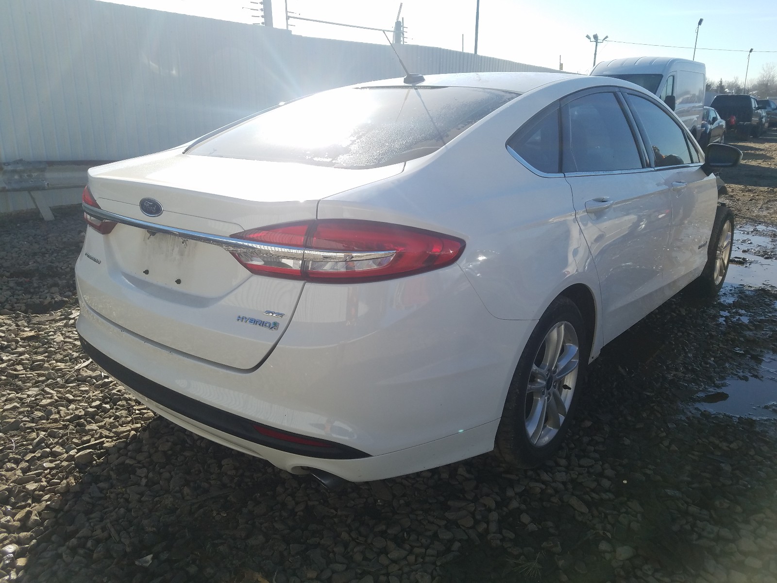 Photo 4 from auction – 2018 FORD FUSION SE with VIN 3FA6P0LU6JR235613