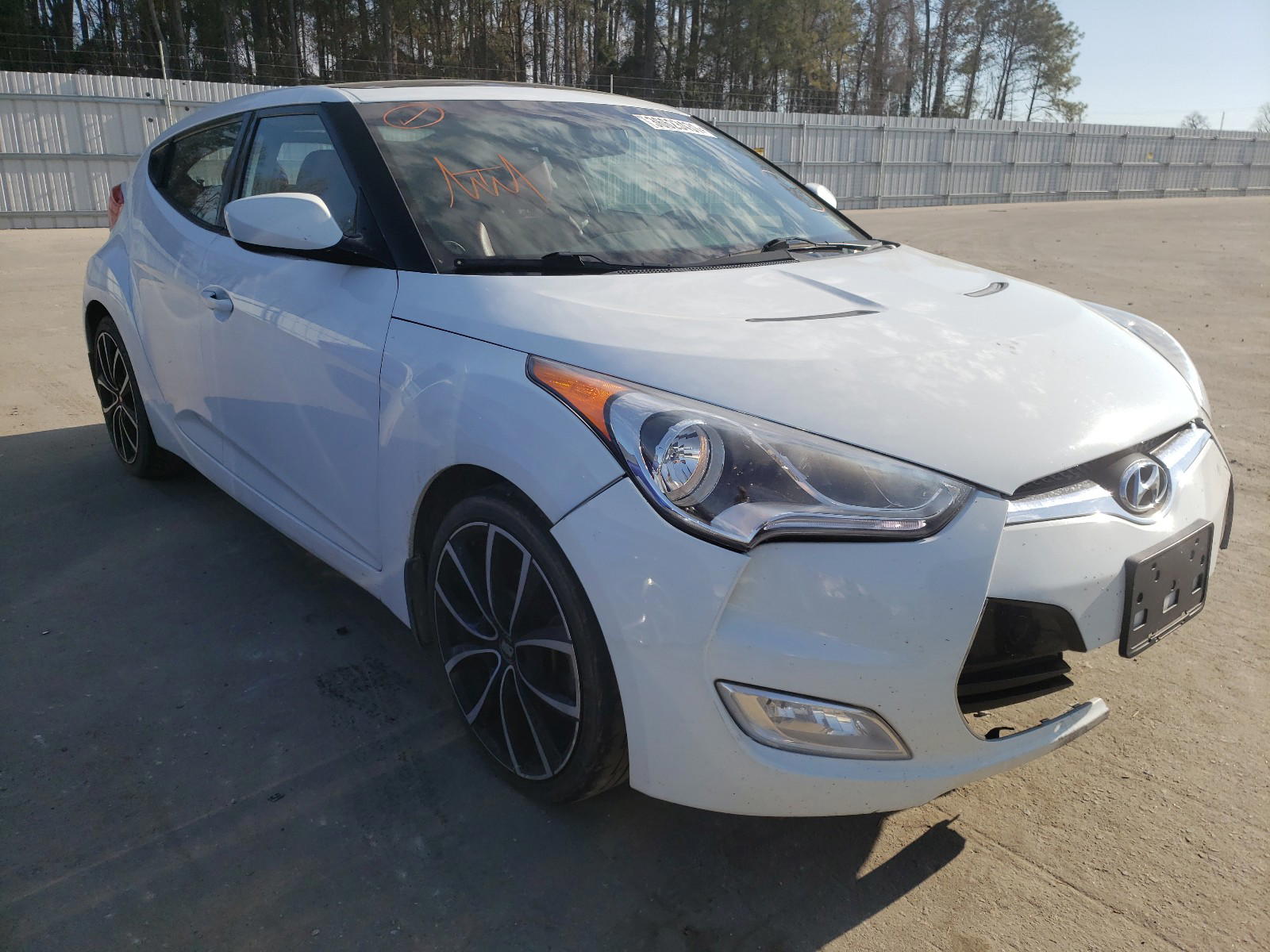 HYUNDAI VELOSTER 2013 with VIN KMHTC6AD2DU157225 - Photo from auction