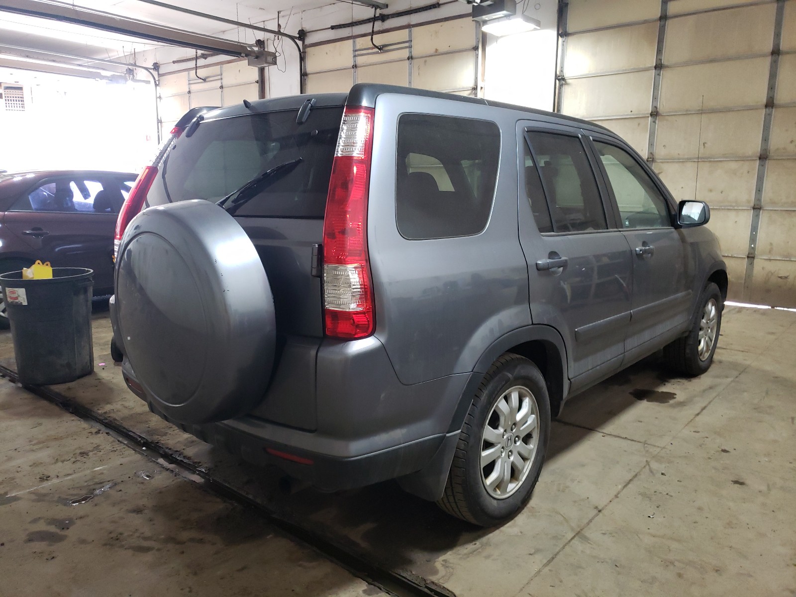 Photo 4 from auction – 2005 HONDA CR-V SE with VIN JHLRD78965C004859
