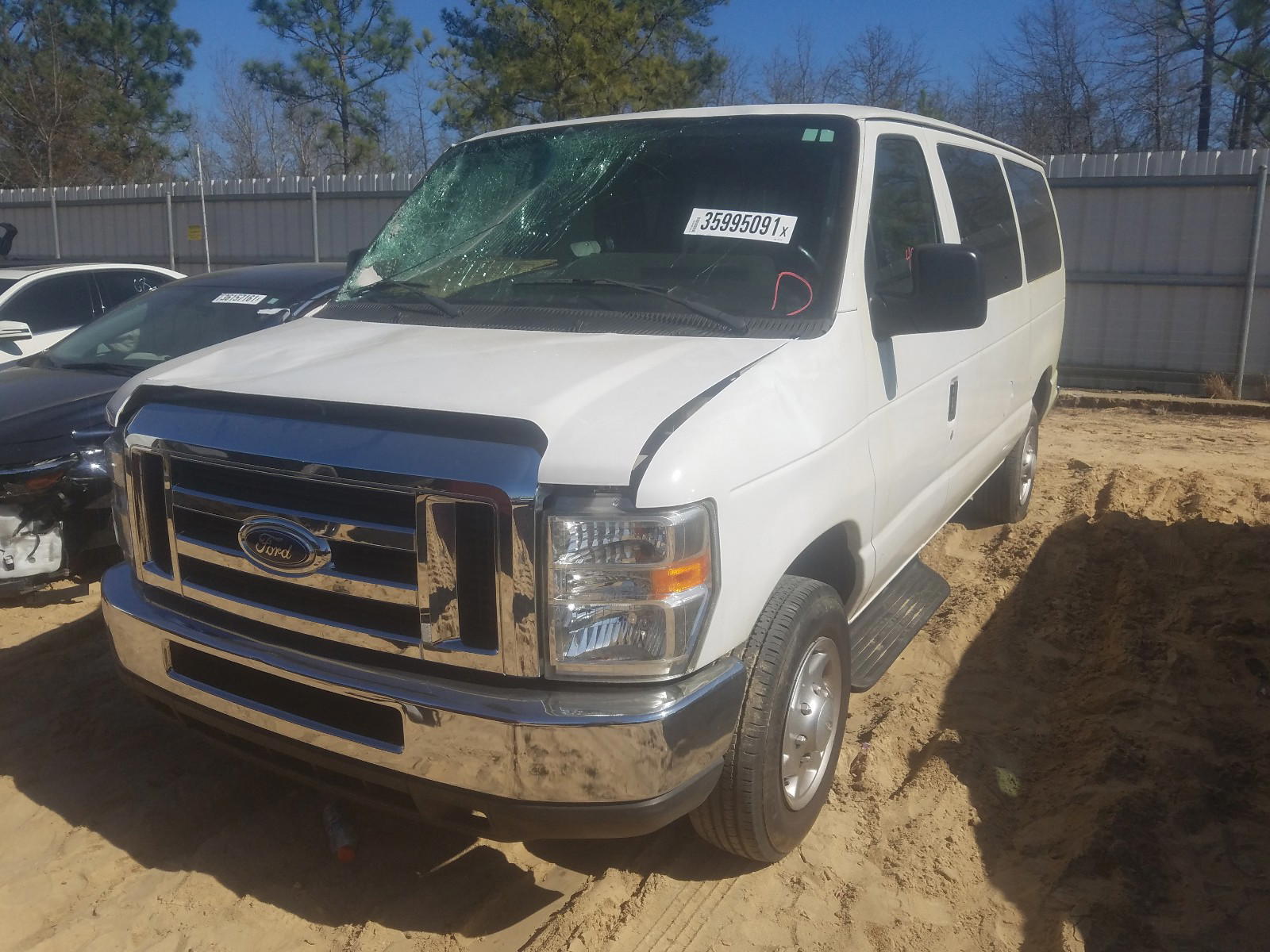 Photo 2 from auction – 2014 FORD ECONOLINE with VIN 1FBNE3BL8EDA77767