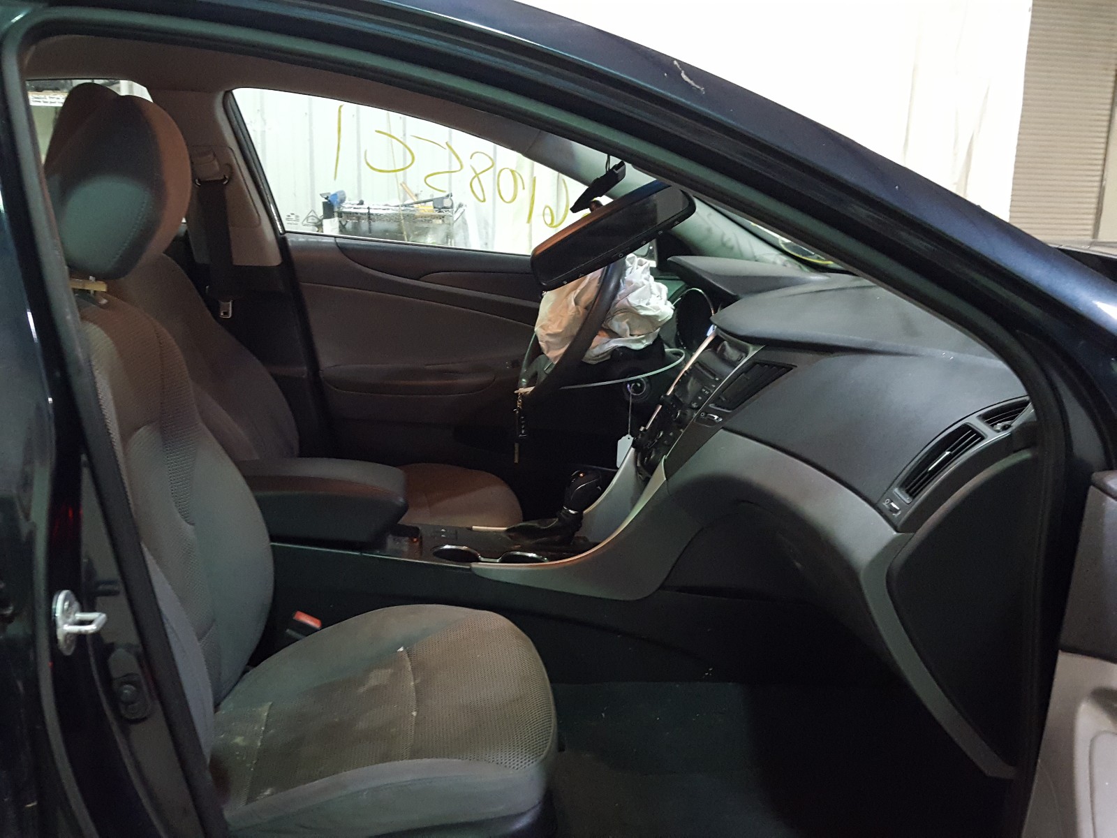 Photo 5 from auction – 2013 HYUNDAI SONATA GLS with VIN 5NPEB4AC7DH748141