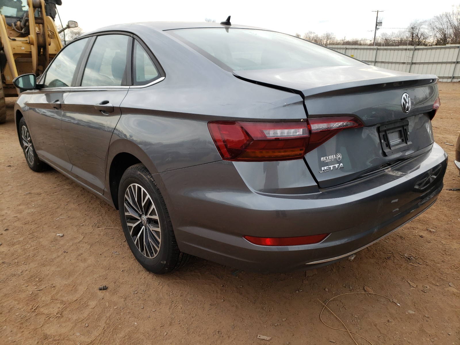 Photo 3 from auction – 2019 VOLKSWAGEN JETTA S with VIN 3VWC57BU7KM215928