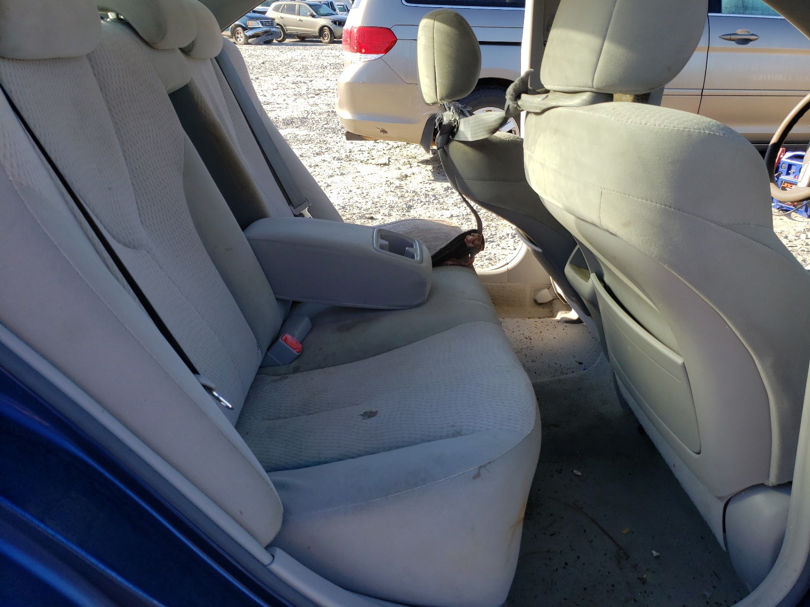 Photo 6 from auction – 2010 TOYOTA CAMRY BASE with VIN 4T1BF3EK4AU557695