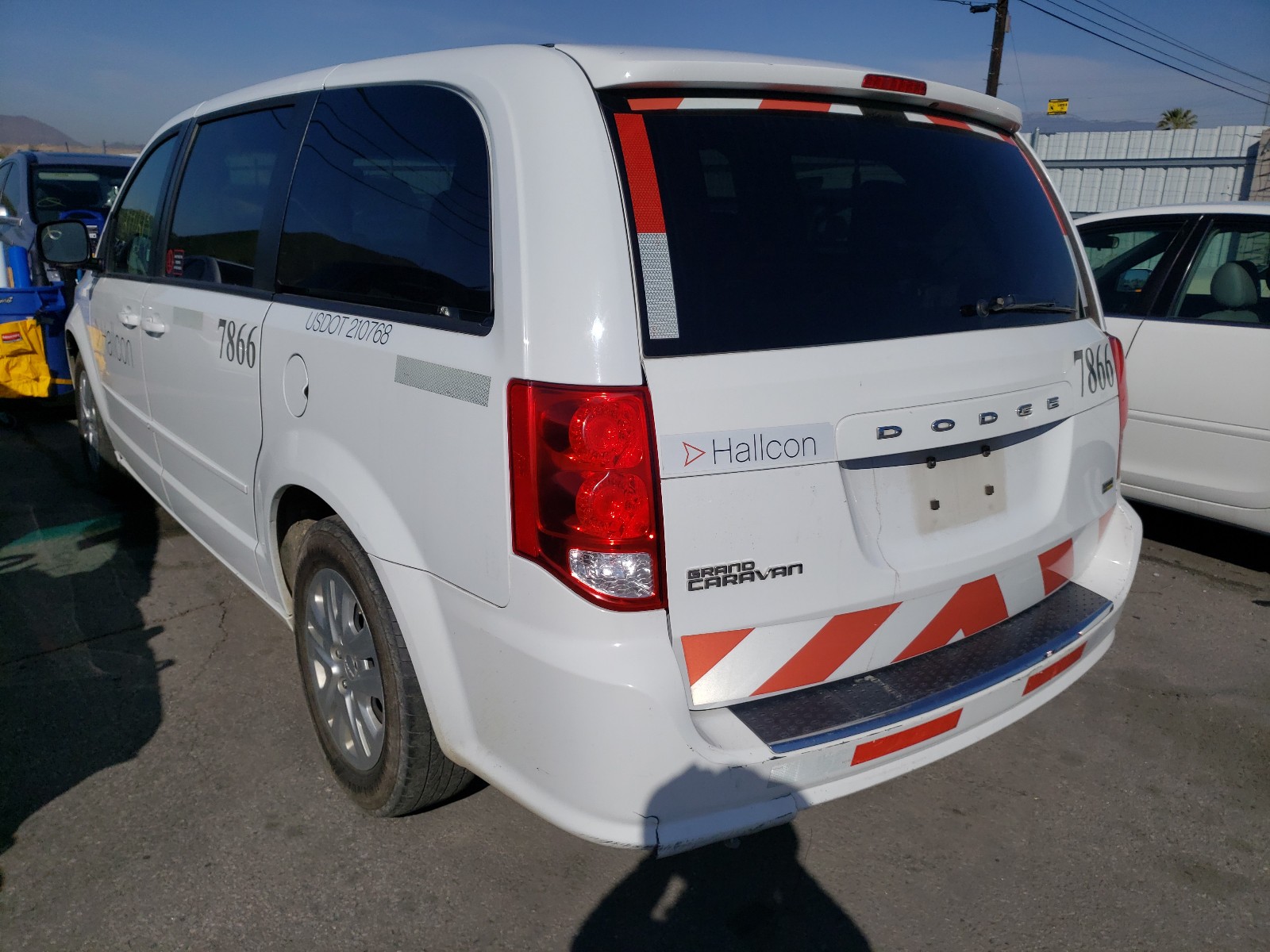 Photo 3 from auction – 2017 DODGE GRAND CARA with VIN 2C4RDGBG4HR828651