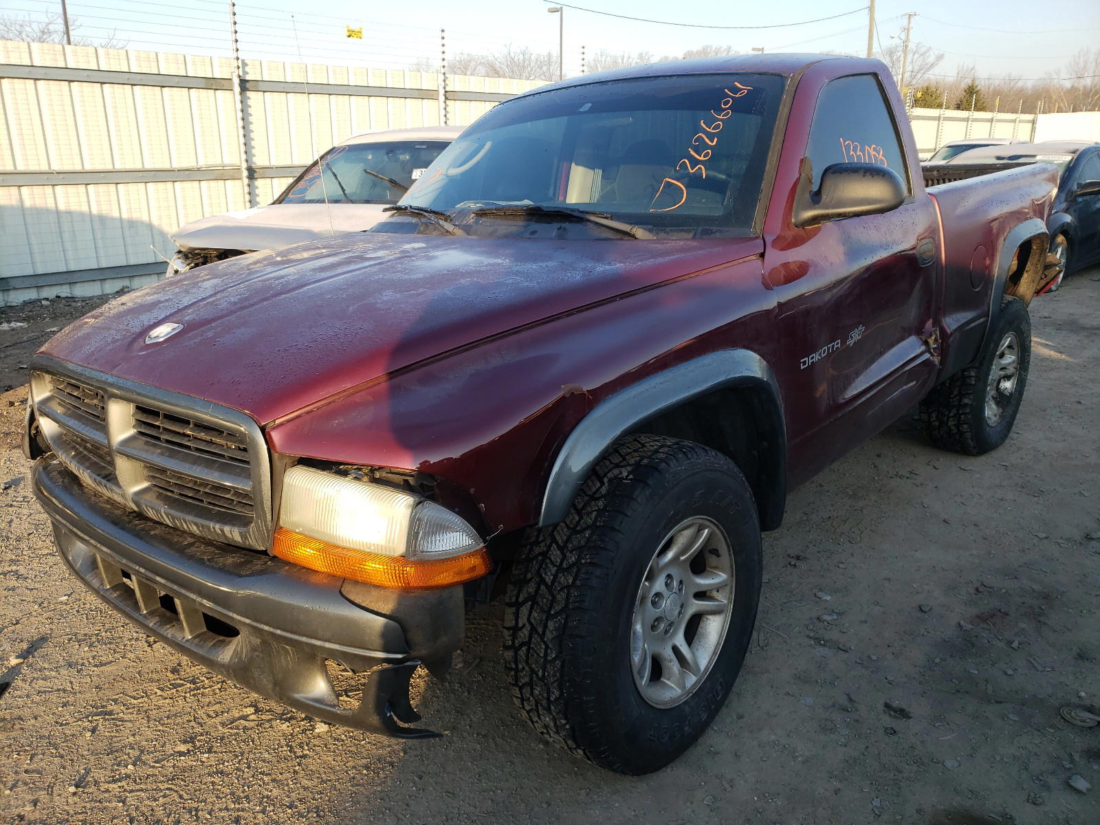 Photo 2 from auction – 2002 DODGE DAKOTA BAS with VIN 1B7FL16X22S716613