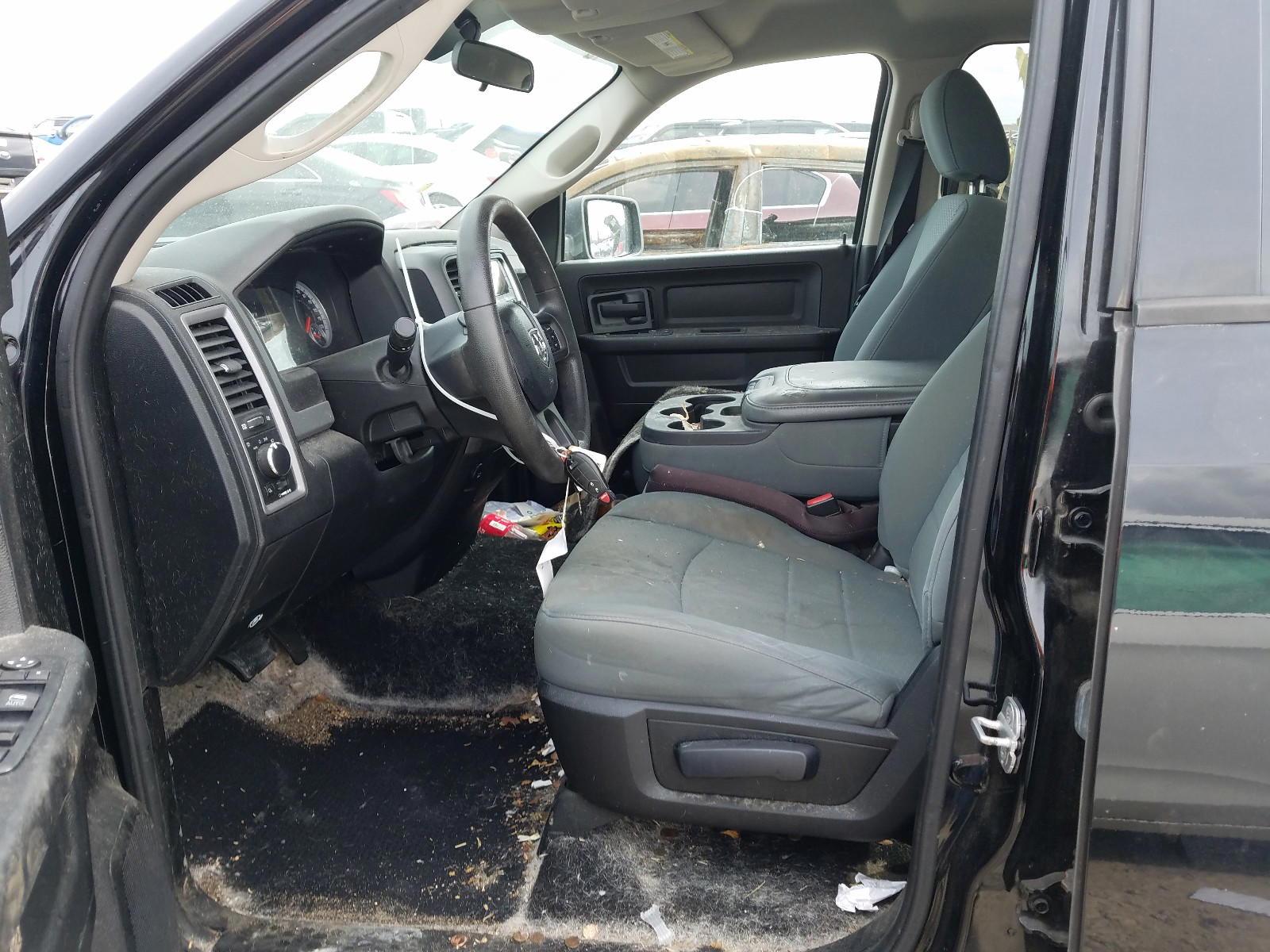 Photo 5 from auction – 2013 RAM 1500 ST with VIN 1C6RR6FG1DS528720