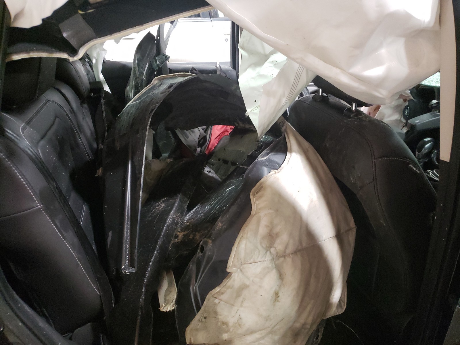 Photo 6 from auction – 2019 FORD ESCAPE TIT with VIN 1FMCU9J92KUB29089