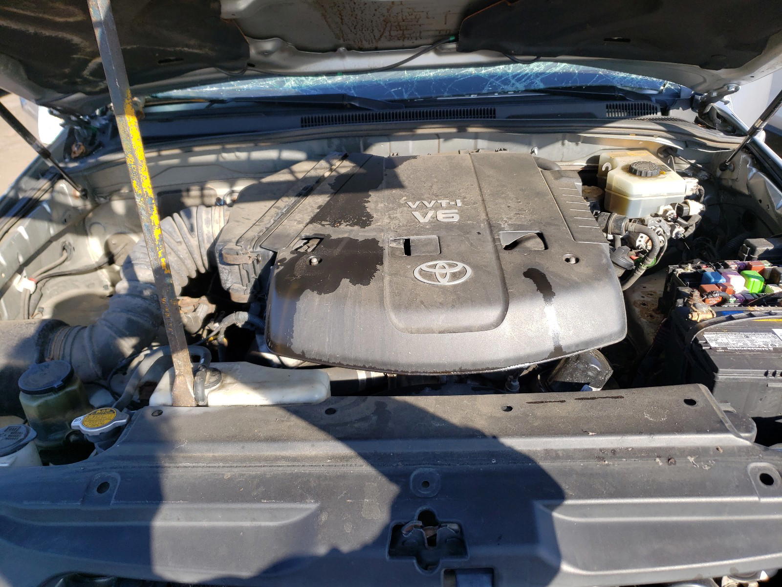 Photo 7 from auction – 2004 TOYOTA 4RUNNER SR with VIN JTEBU14R940045595