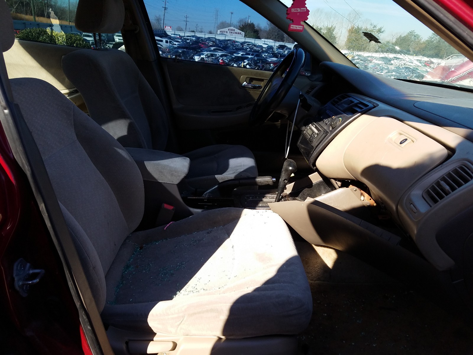 Photo 5 from auction – 2002 HONDA ACCORD with VIN 1HGCG66842A095699