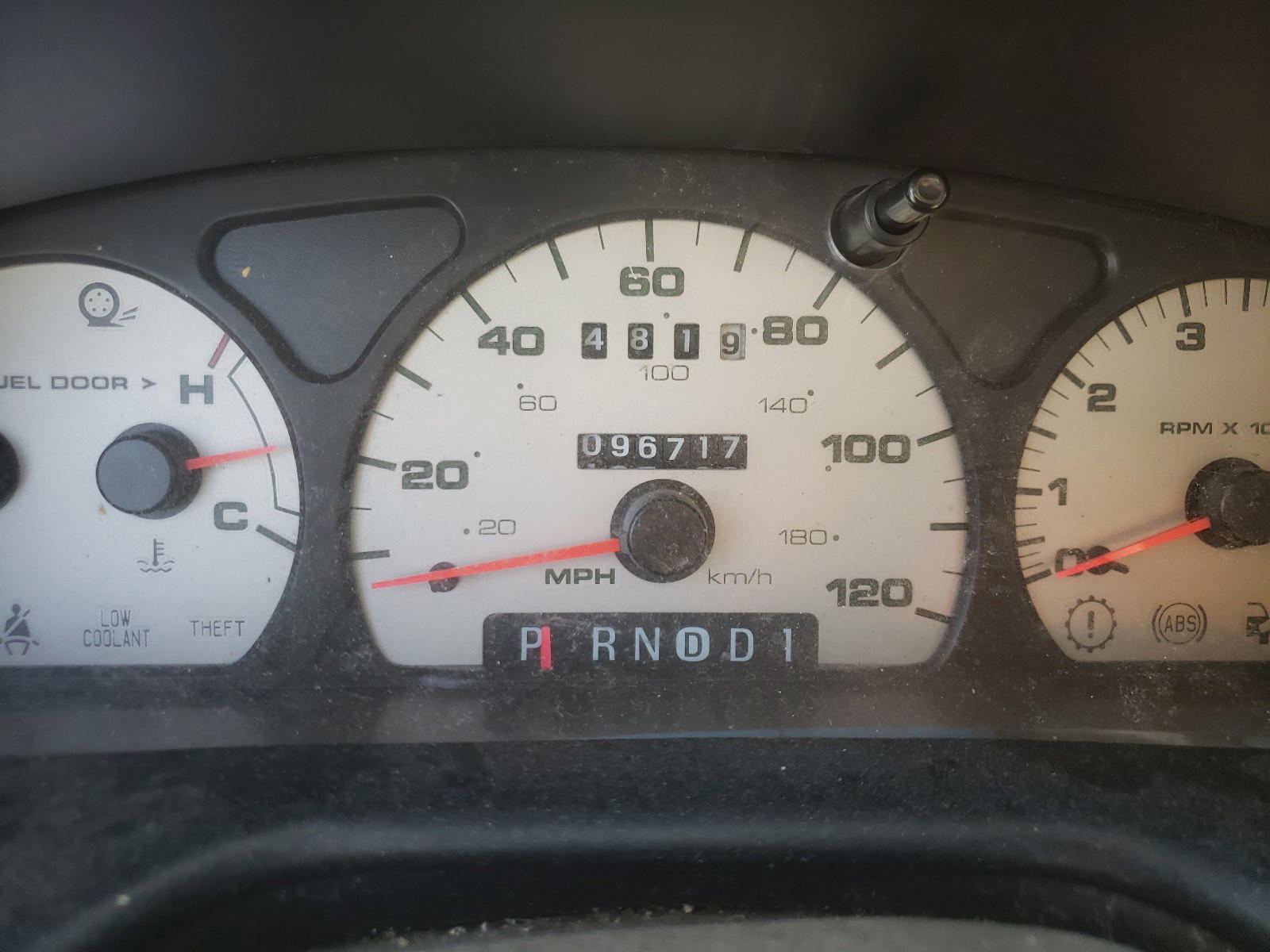 Photo 8 from auction – 2003 MERCURY SABLE GS with VIN 1MEFM50243G614573