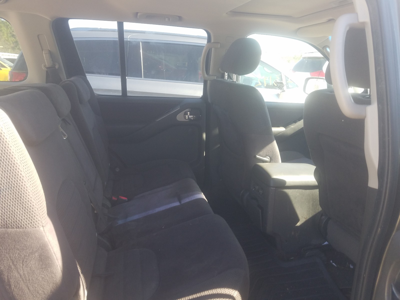 Photo 6 from auction – 2006 NISSAN PATHFINDER with VIN 5N1AR18UX6C672514