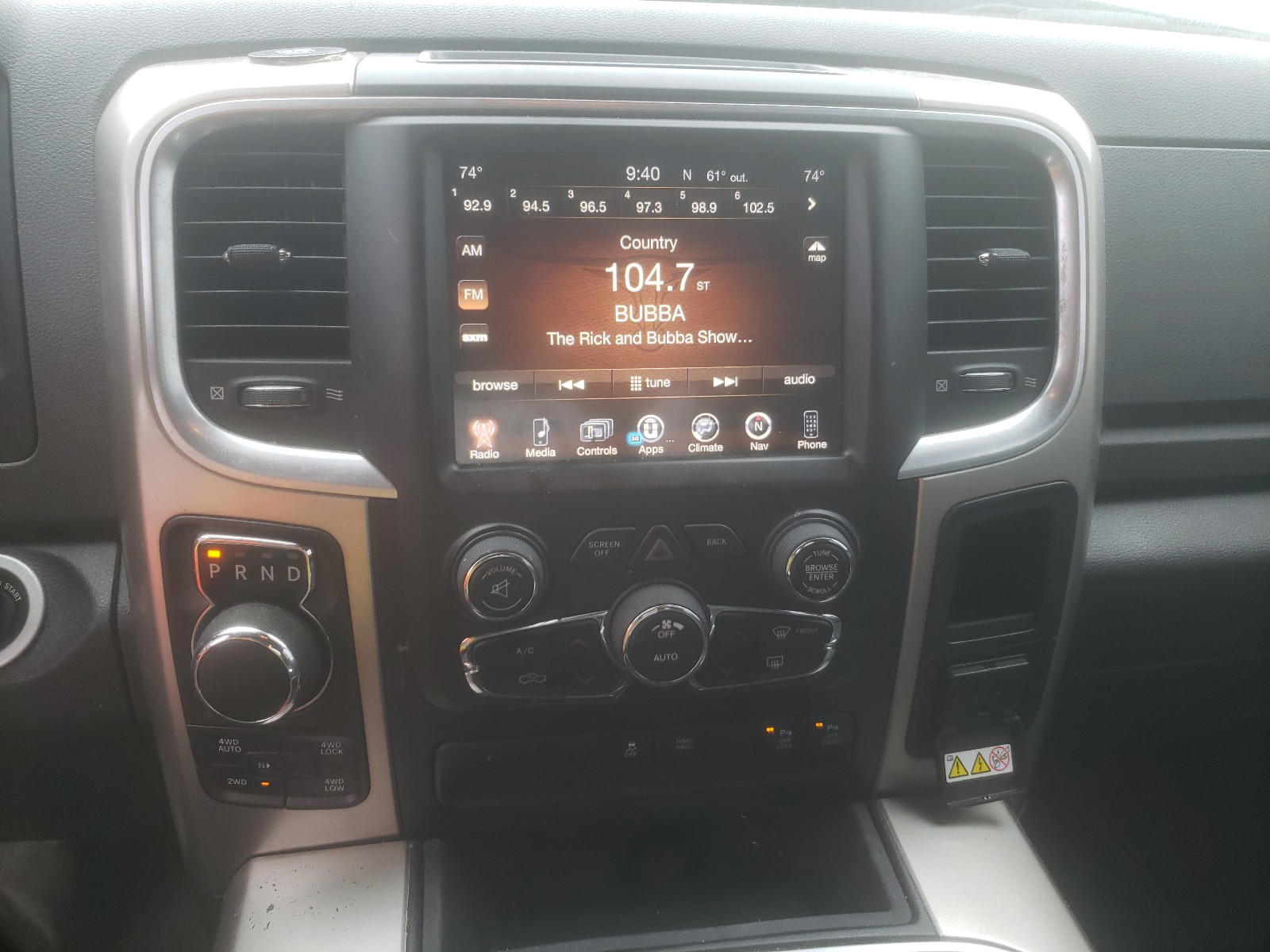 Photo 9 from auction – 2017 RAM 1500 SLT with VIN 1C6RR7GT8HS819660