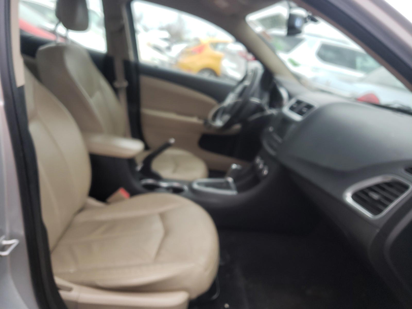 Photo 5 from auction – 2011 DODGE AVENGER LU with VIN 1B3BD2FG7BN572378