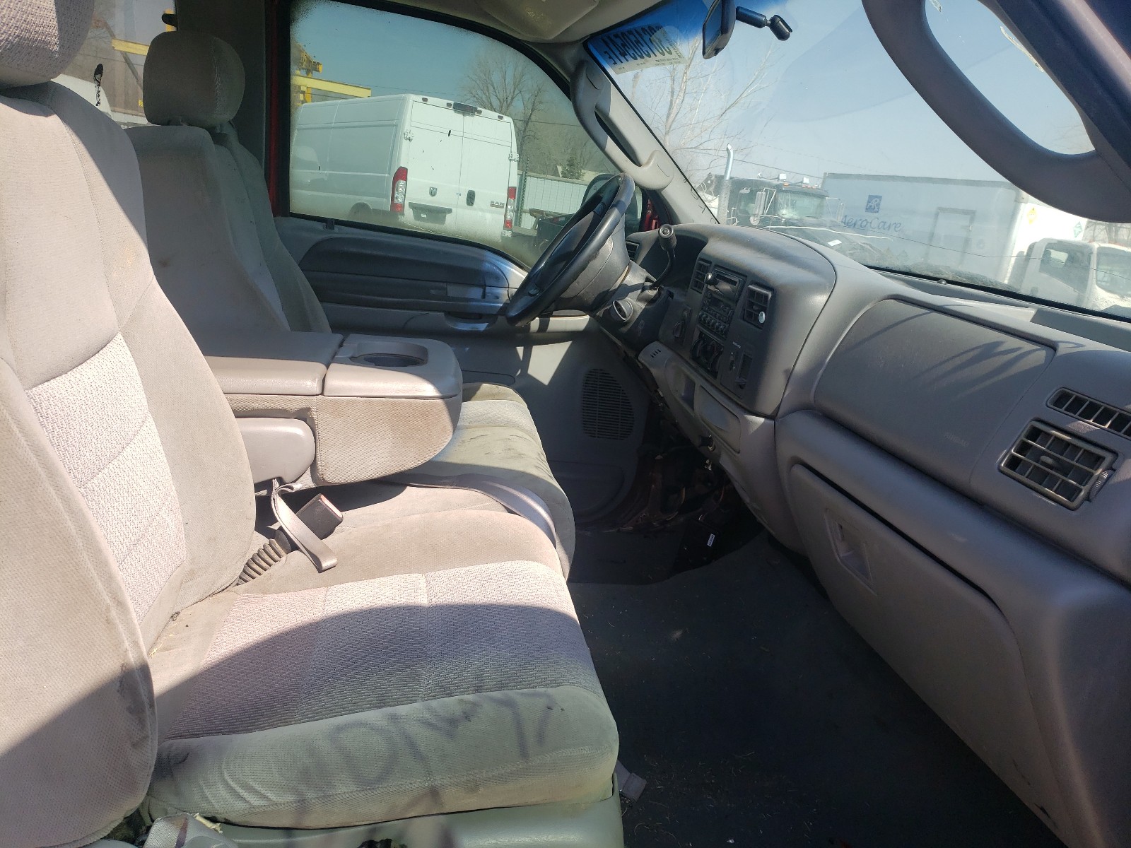 Photo 5 from auction – 2003 FORD F250 SUPER with VIN 1FTNX21P43EC75855