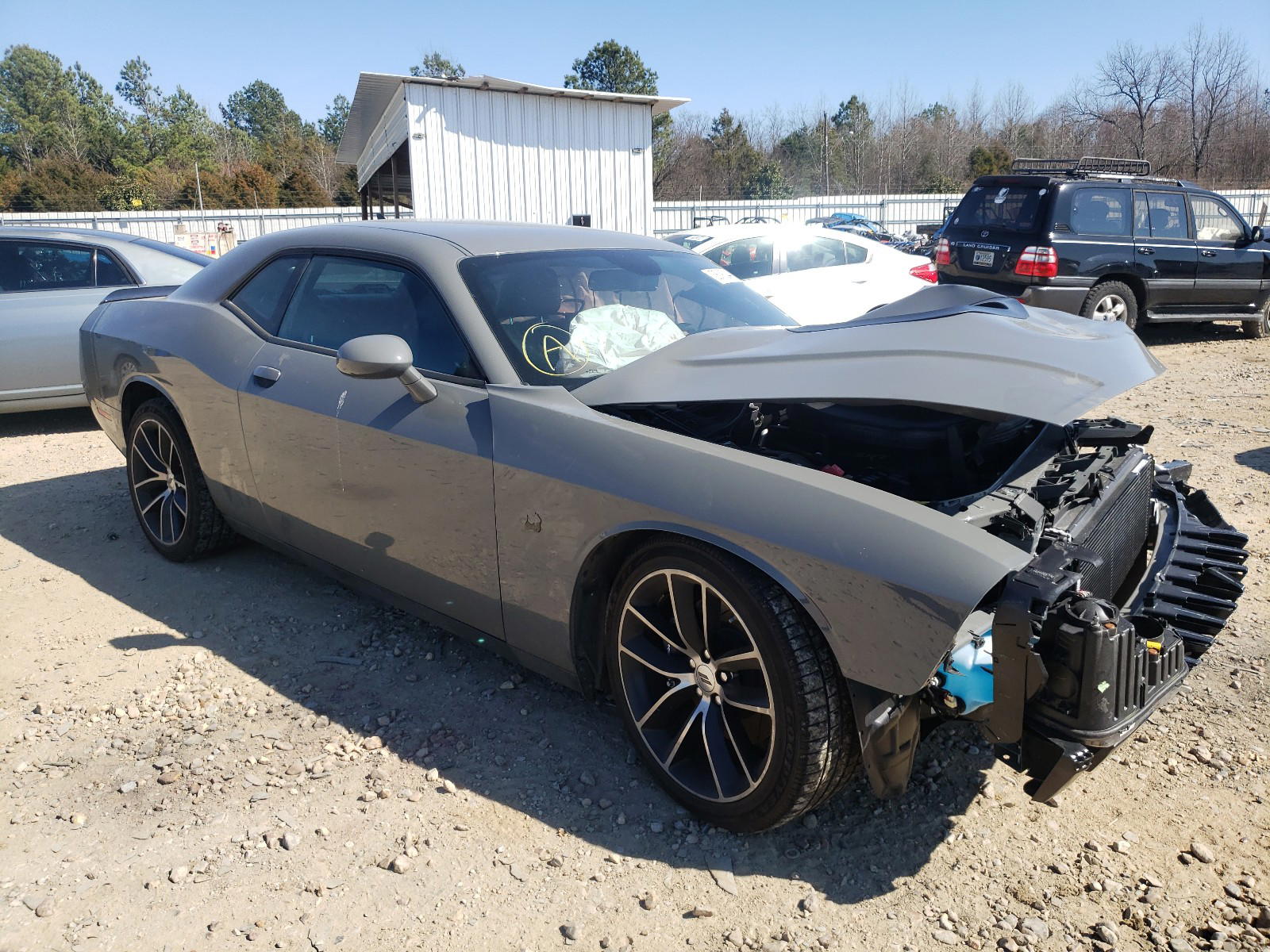 DODGE CHALLENGER 2017 with VIN 2C3CDZFJXHH666347 - Photo from auction