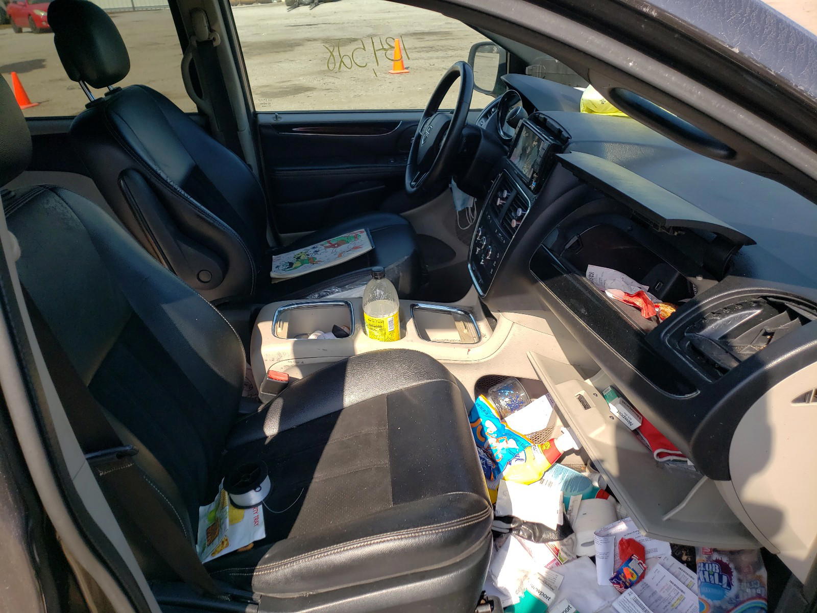 Photo 5 from auction – 2017 DODGE GRAND CARA with VIN 2C4RDGCG7HR774129