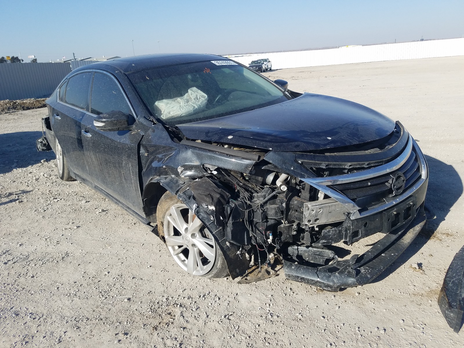 NISSAN ALTIMA 2.5 2015 with VIN 1N4AL3AP3FN314767 - Photo from auction