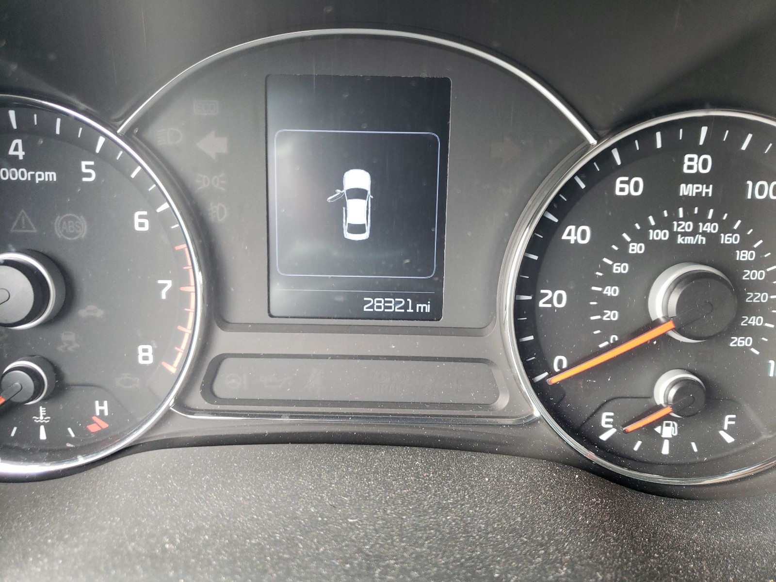 Photo 8 from auction – 2018 KIA FORTE LX with VIN 3KPFL4A70JE253932