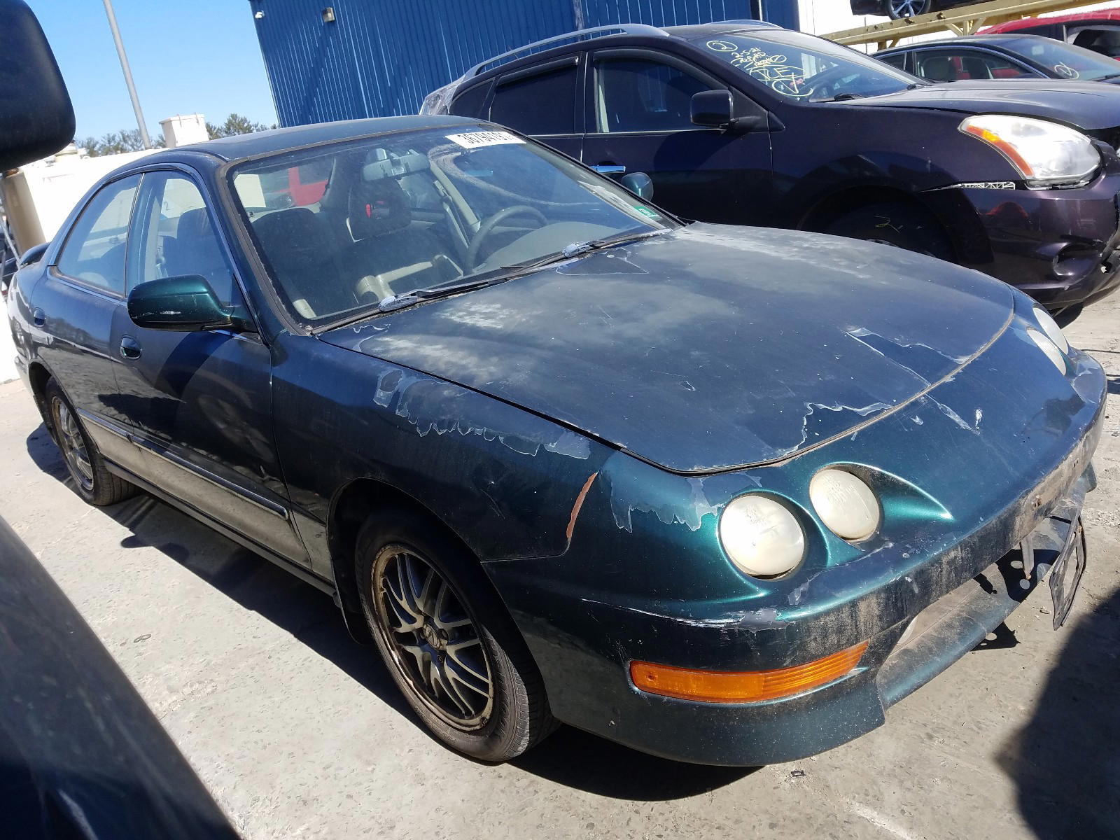 ACURA INTEGRA 2000 with VIN JH4DB7667YS000723 - Photo from auction