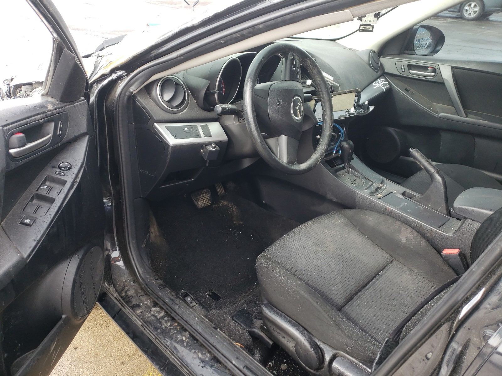 صورة رقم 9 من المزاد - 2012 MAZDA 3 I مع VIN JM1BL1UF9C1645474