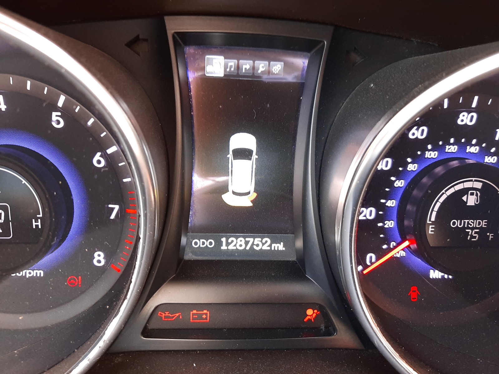 Photo 8 from auction – 2014 HYUNDAI SANTA FE G with VIN KM8SR4HF1EU037181
