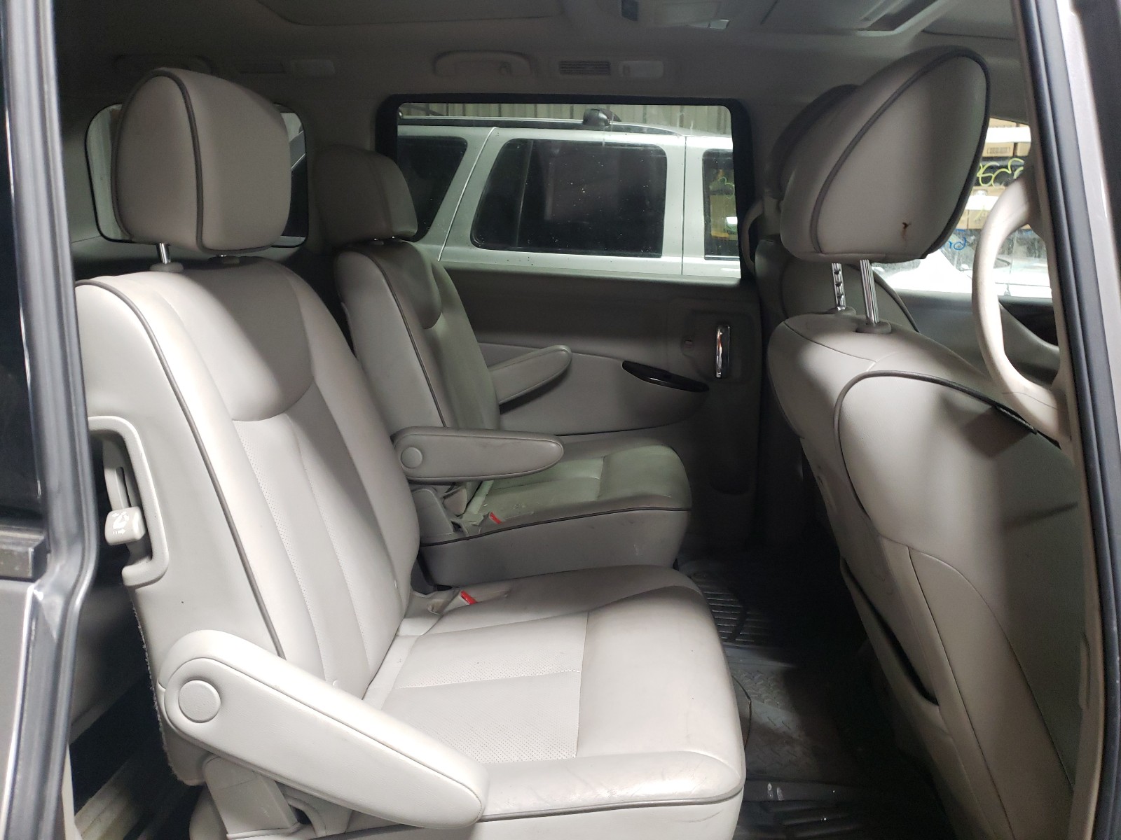 Photo 6 from auction – 2011 NISSAN QUEST S with VIN JN8AE2KP1B9005772