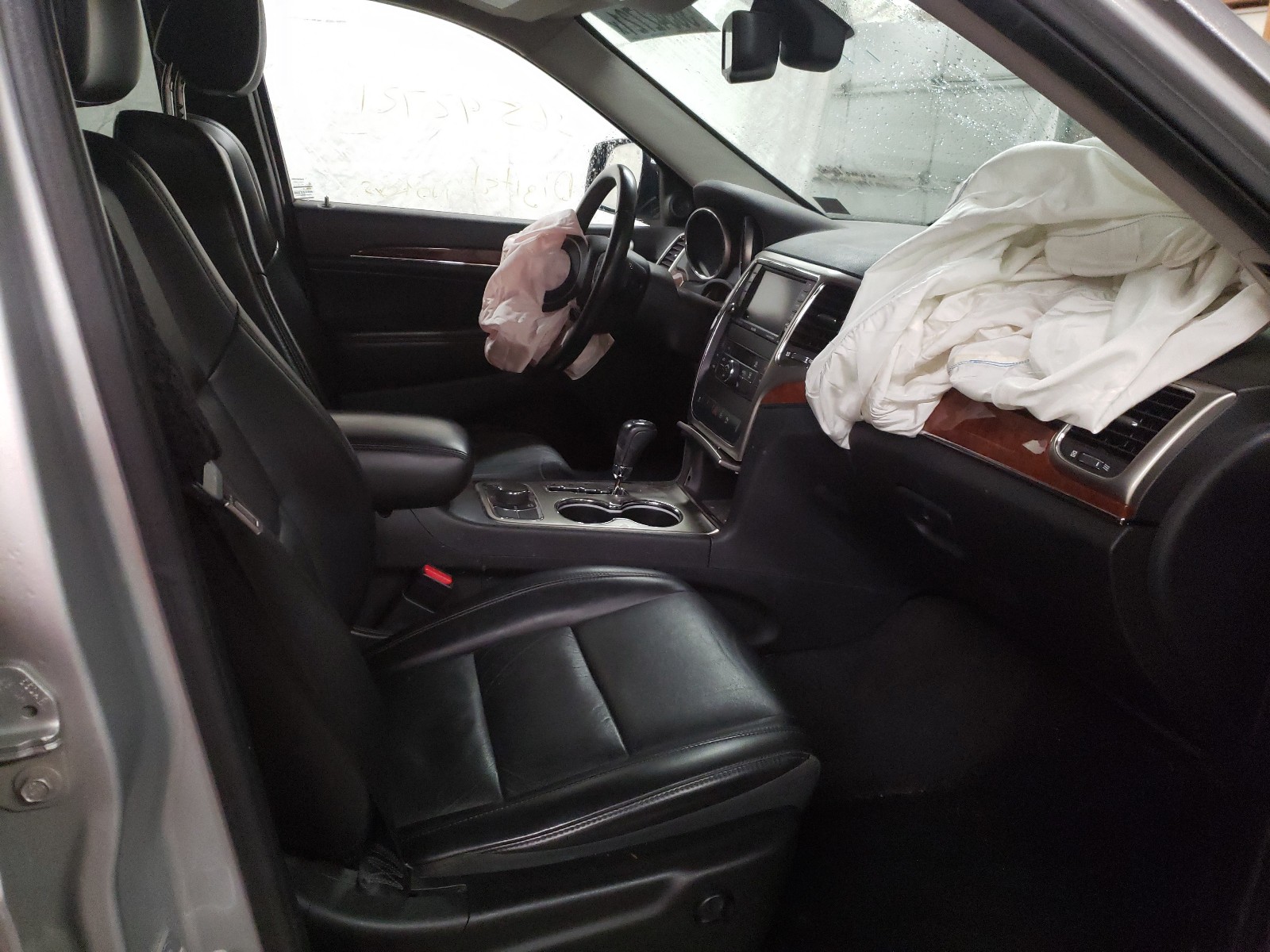 Photo 5 from auction – 2011 JEEP GRAND CHER with VIN 1J4RR5GGXBC570984