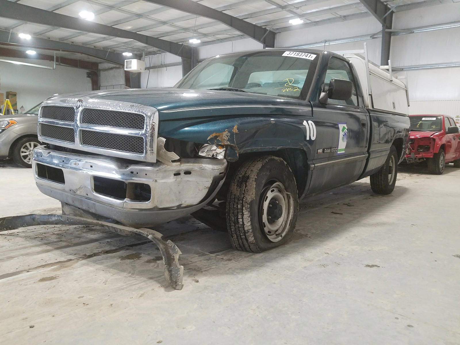Photo 2 from auction – 1997 DODGE RAM 1500 with VIN 1B7HC16Y8VJ558452