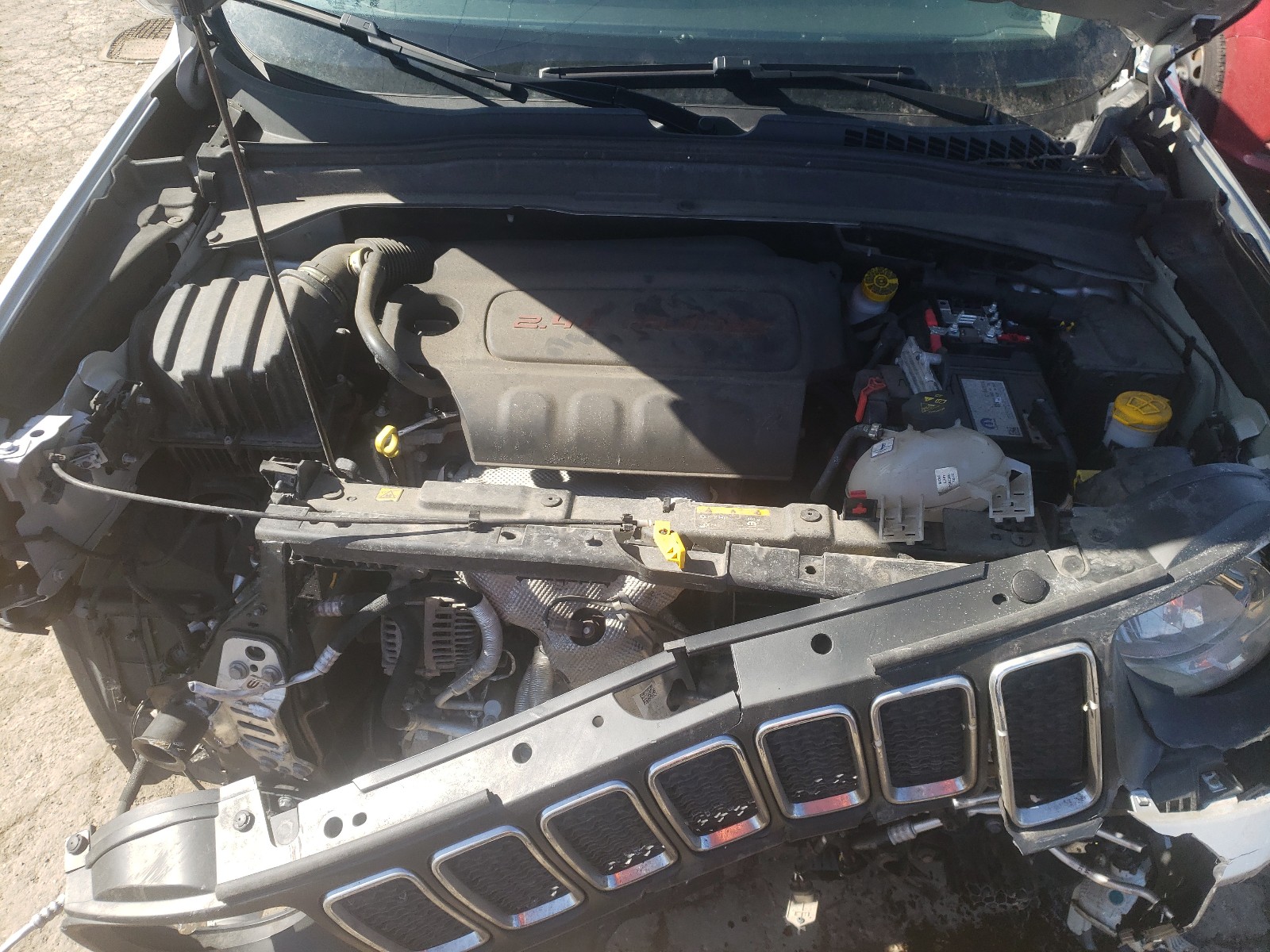 Photo 7 from auction – 2019 JEEP RENEGADE L with VIN ZACNJBBB3KPK04539