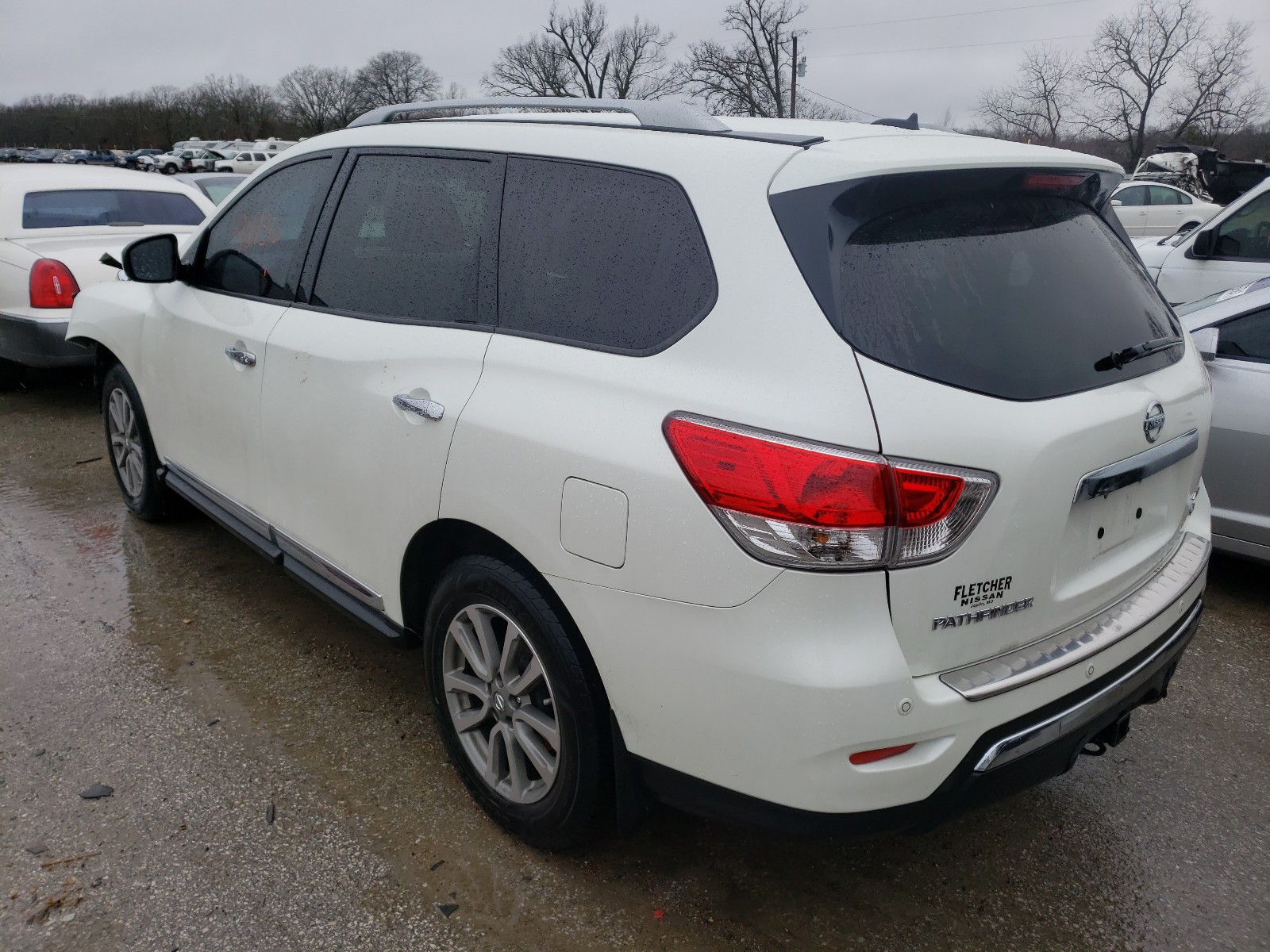 Photo 3 from auction – 2016 NISSAN PATHFINDER with VIN 5N1AR2MM7GC637216