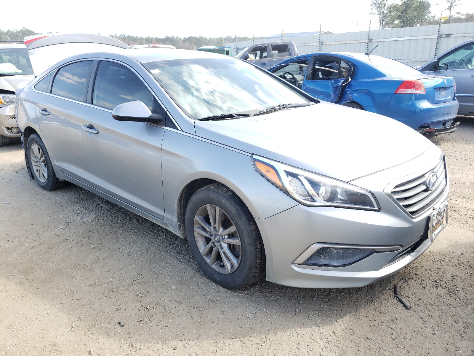 Photo 1 from auction – 2017 HYUNDAI SONATA SE with VIN 5NPE24AF5HH511888