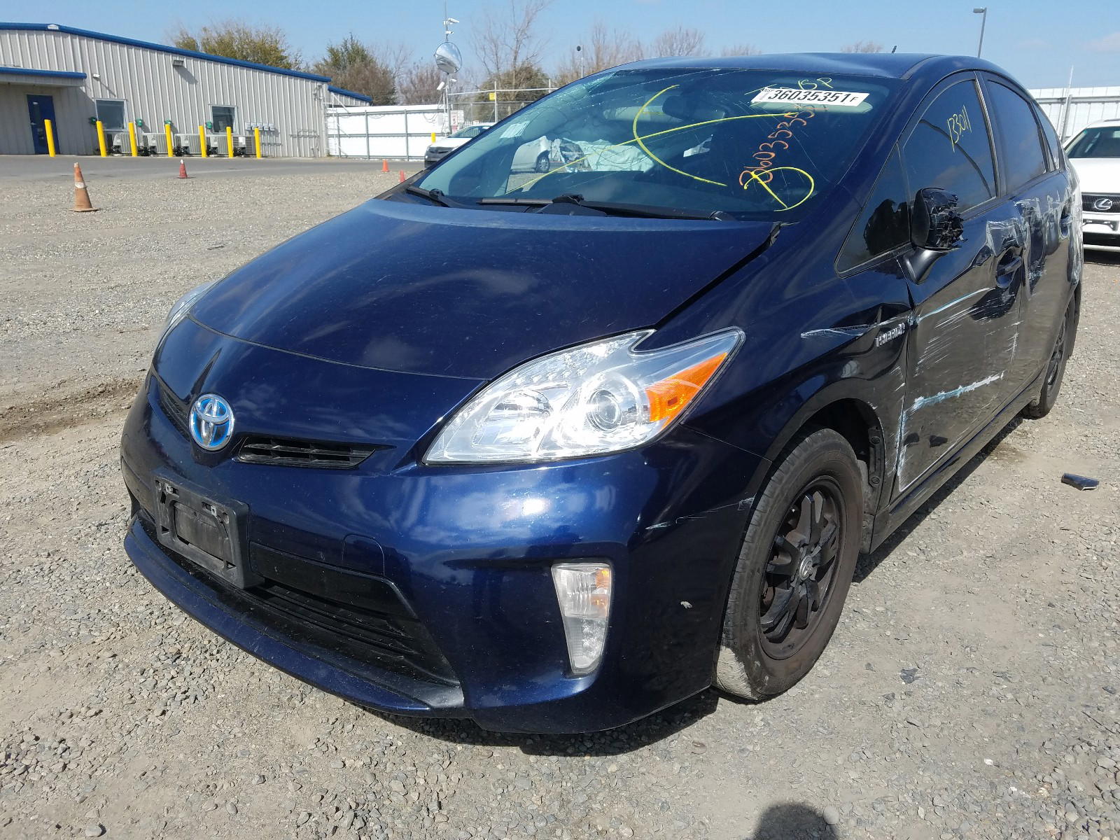 Photo 2 from auction – 2013 TOYOTA PRIUS with VIN JTDKN3DU8D1627652