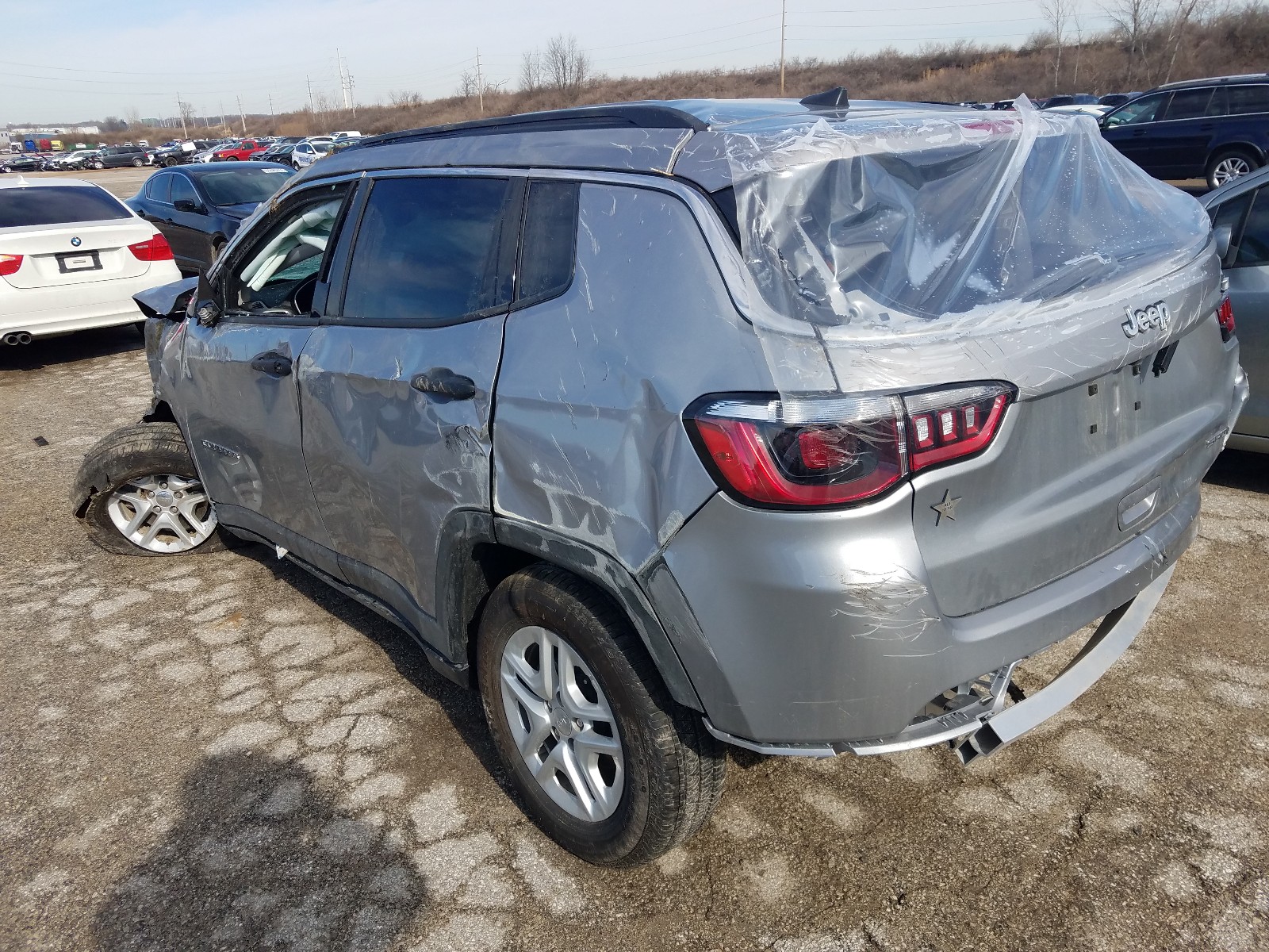 Photo 3 from auction – 2020 JEEP COMPASS SP with VIN 3C4NJCABXLL253421