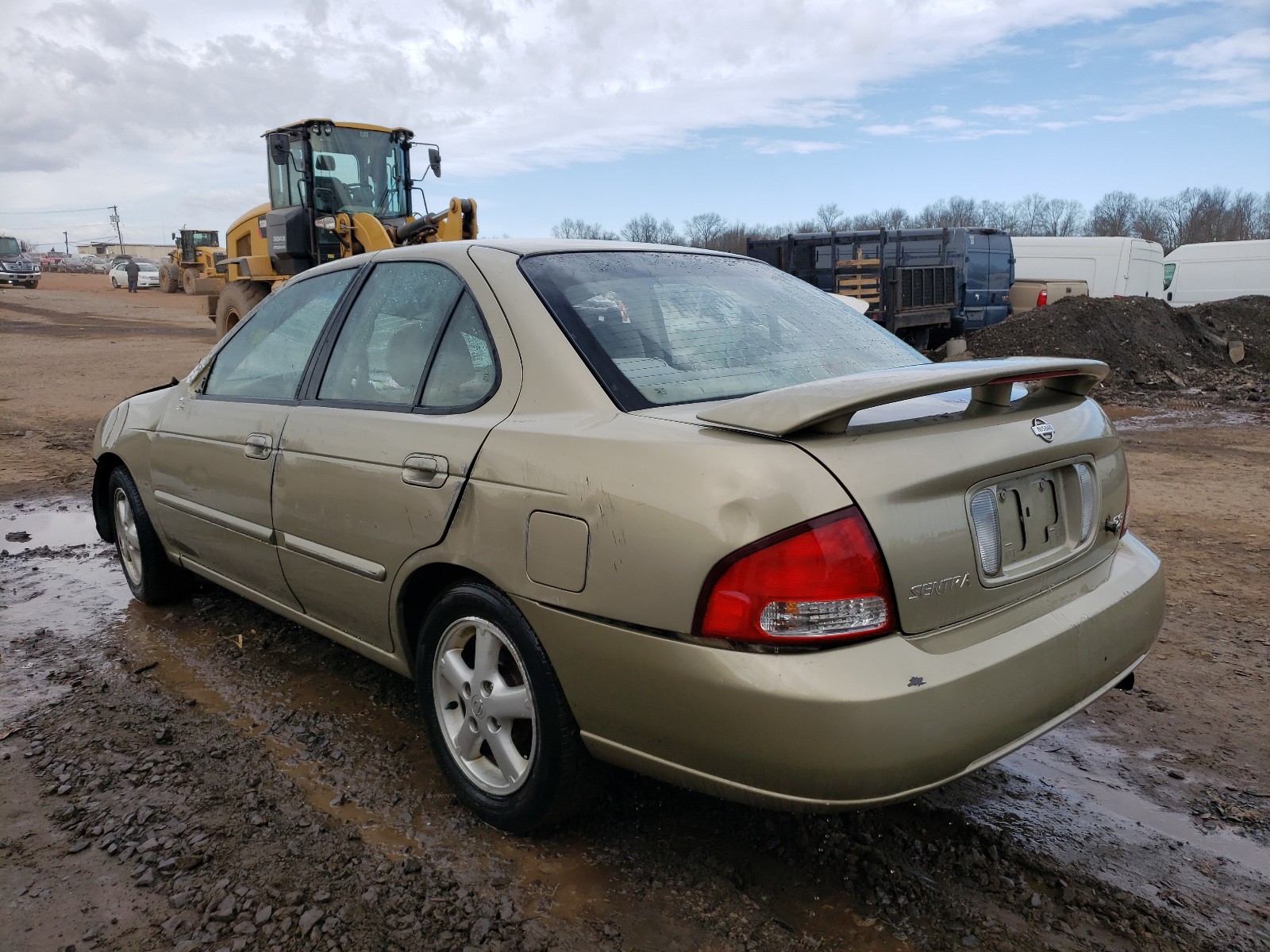 Photo 3 from auction – 2001 NISSAN SENTRA XE with VIN 3N1CB51DX1L502009