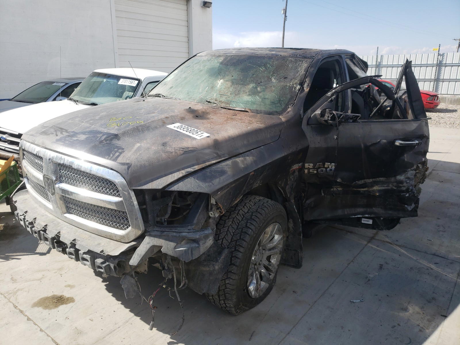 Photo 2 from auction – 2014 RAM 1500 LONGH with VIN 1C6RR7WT8ES325523