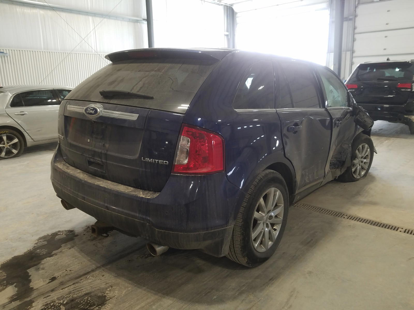 Photo 4 from auction – 2011 FORD EDGE LIMIT with VIN 2FMDK3KC8BBA63929