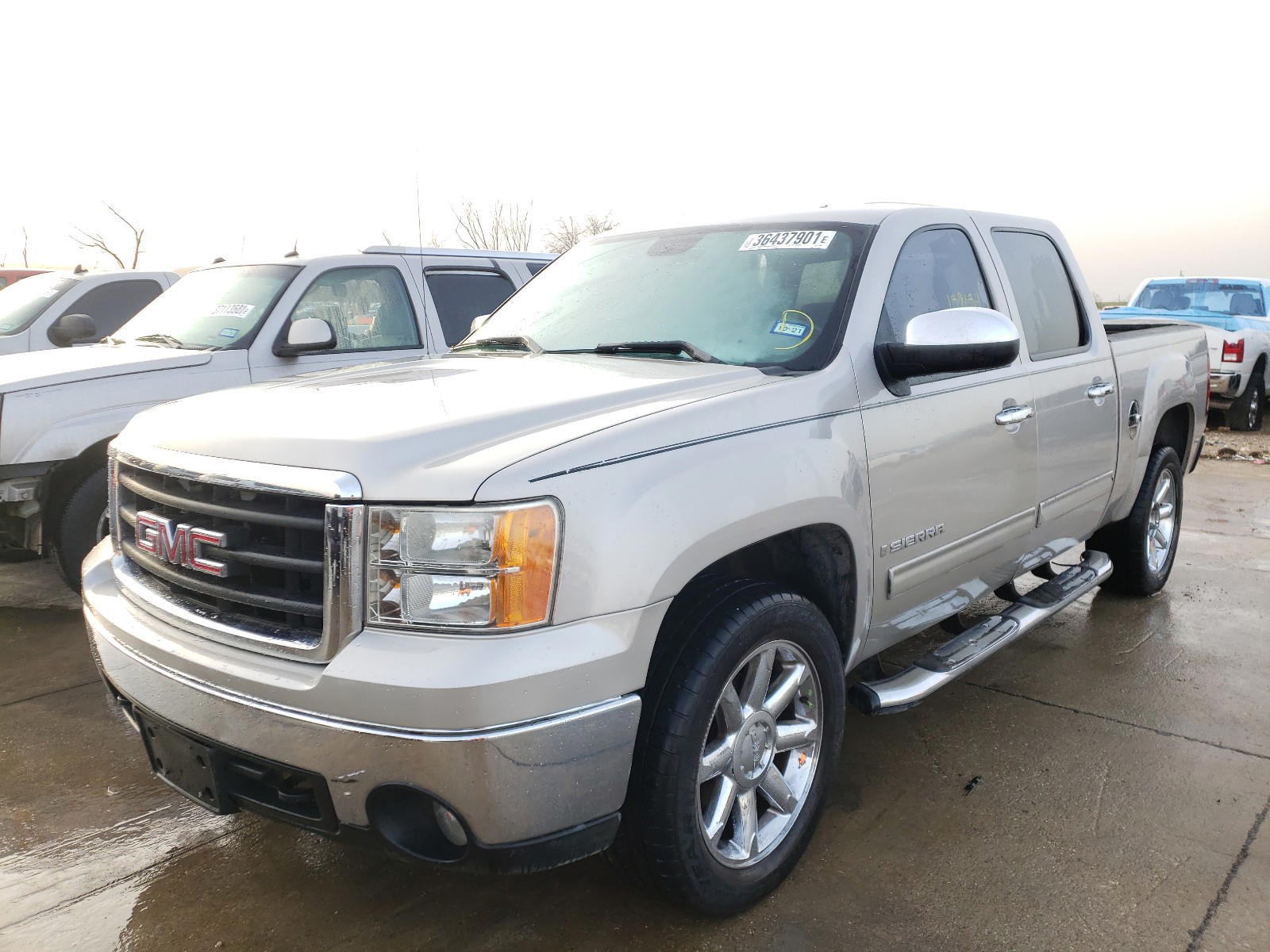 Photo 2 from auction – 2007 GMC NEW SIERRA with VIN 2GTEC13C171530808