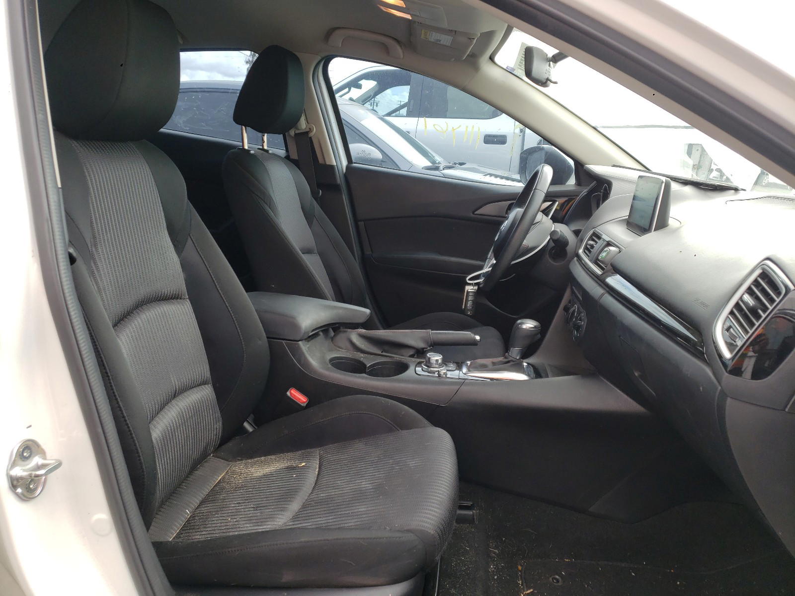 Photo 5 from auction – 2015 MAZDA 3 TOURING with VIN JM1BM1V76F1259152