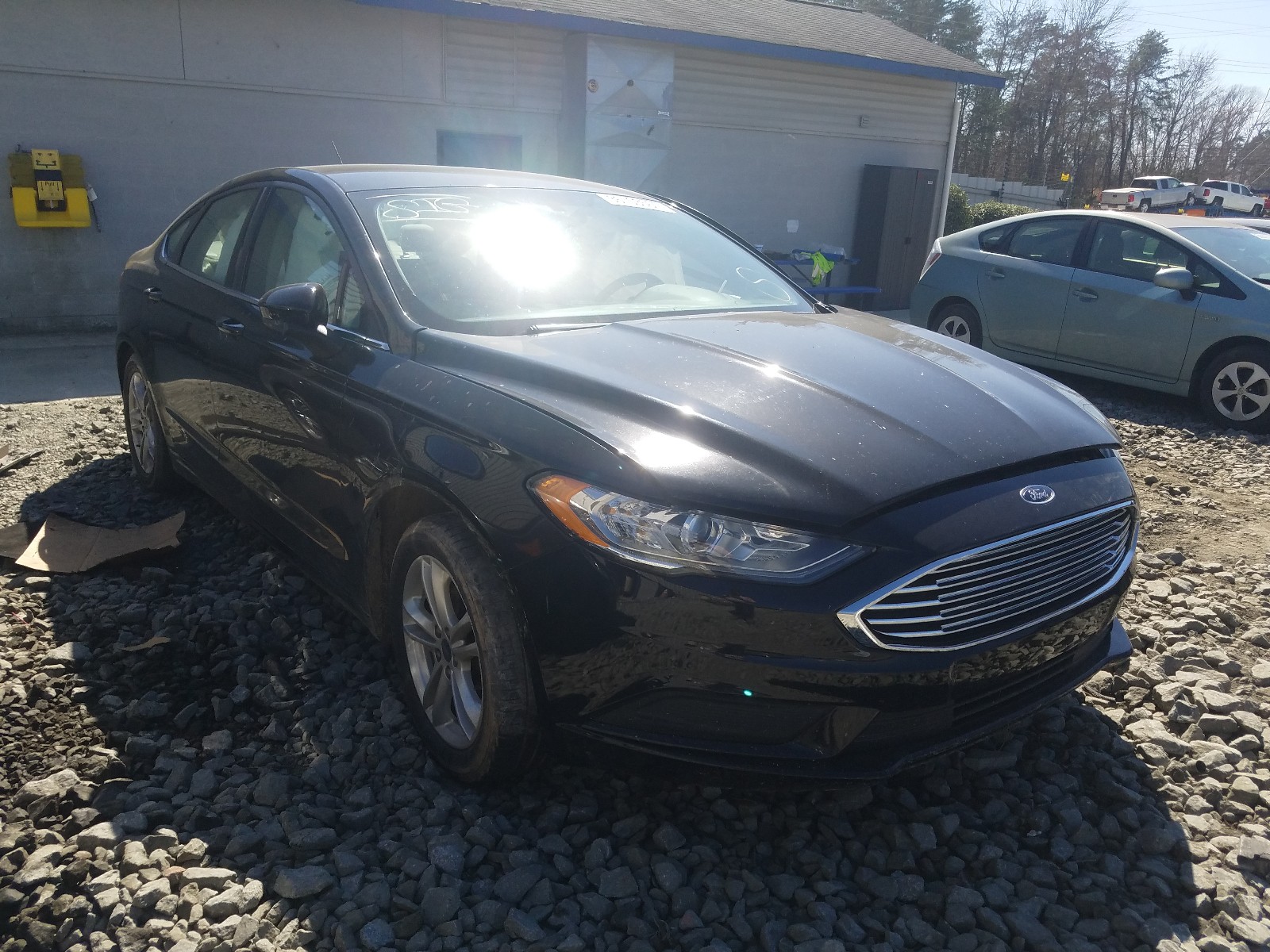 FORD FUSION SE 2018 with VIN 3FA6P0HD1JR134374 - Photo from auction
