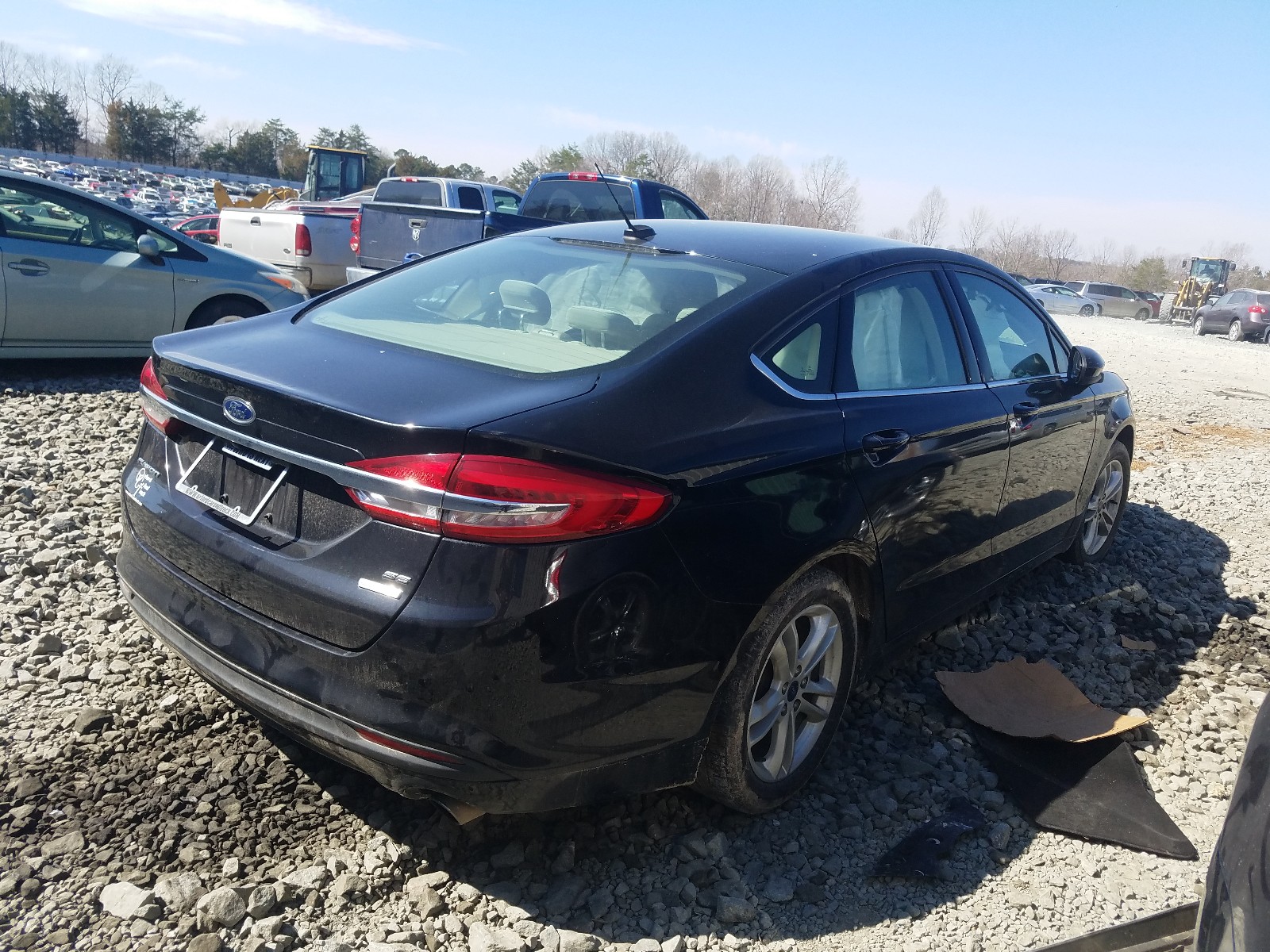 Photo 4 from auction – 2018 FORD FUSION SE with VIN 3FA6P0HD1JR134374