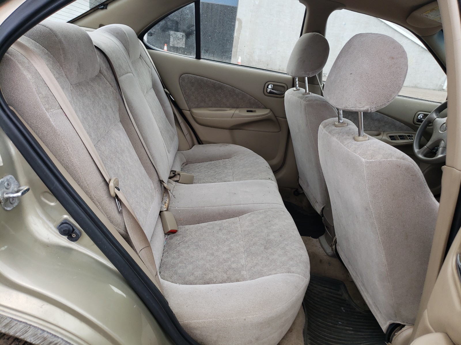 Photo 6 from auction – 2001 NISSAN SENTRA XE with VIN 3N1CB51DX1L502009