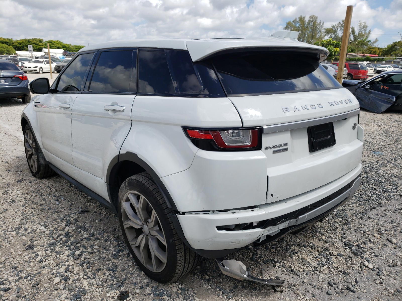 Photo 3 from auction – 2017 LAND ROVER RANGE ROVE with VIN SALVE2BG6HH242925