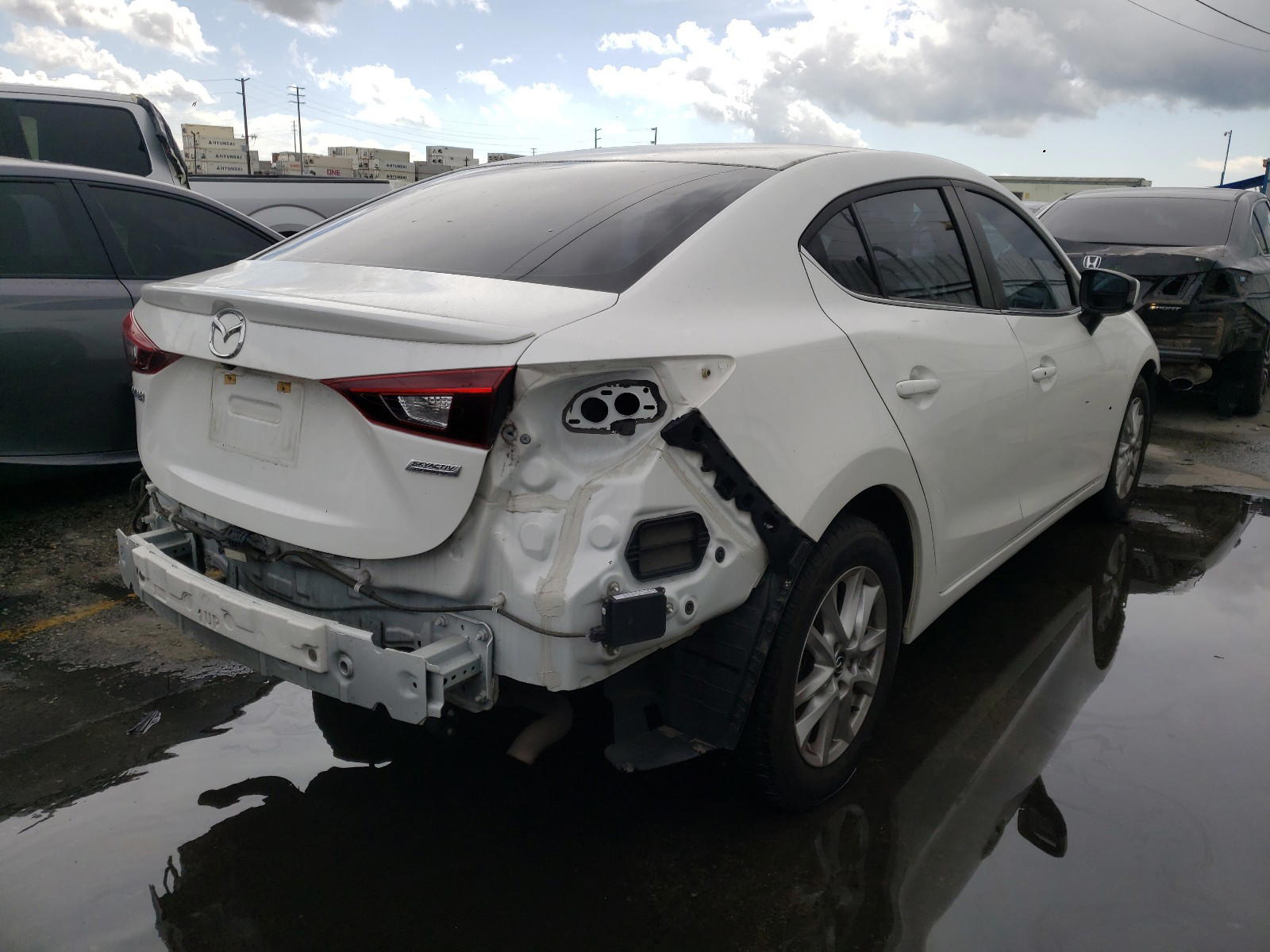 Photo 4 from auction – 2015 MAZDA 3 TOURING with VIN JM1BM1V76F1259152