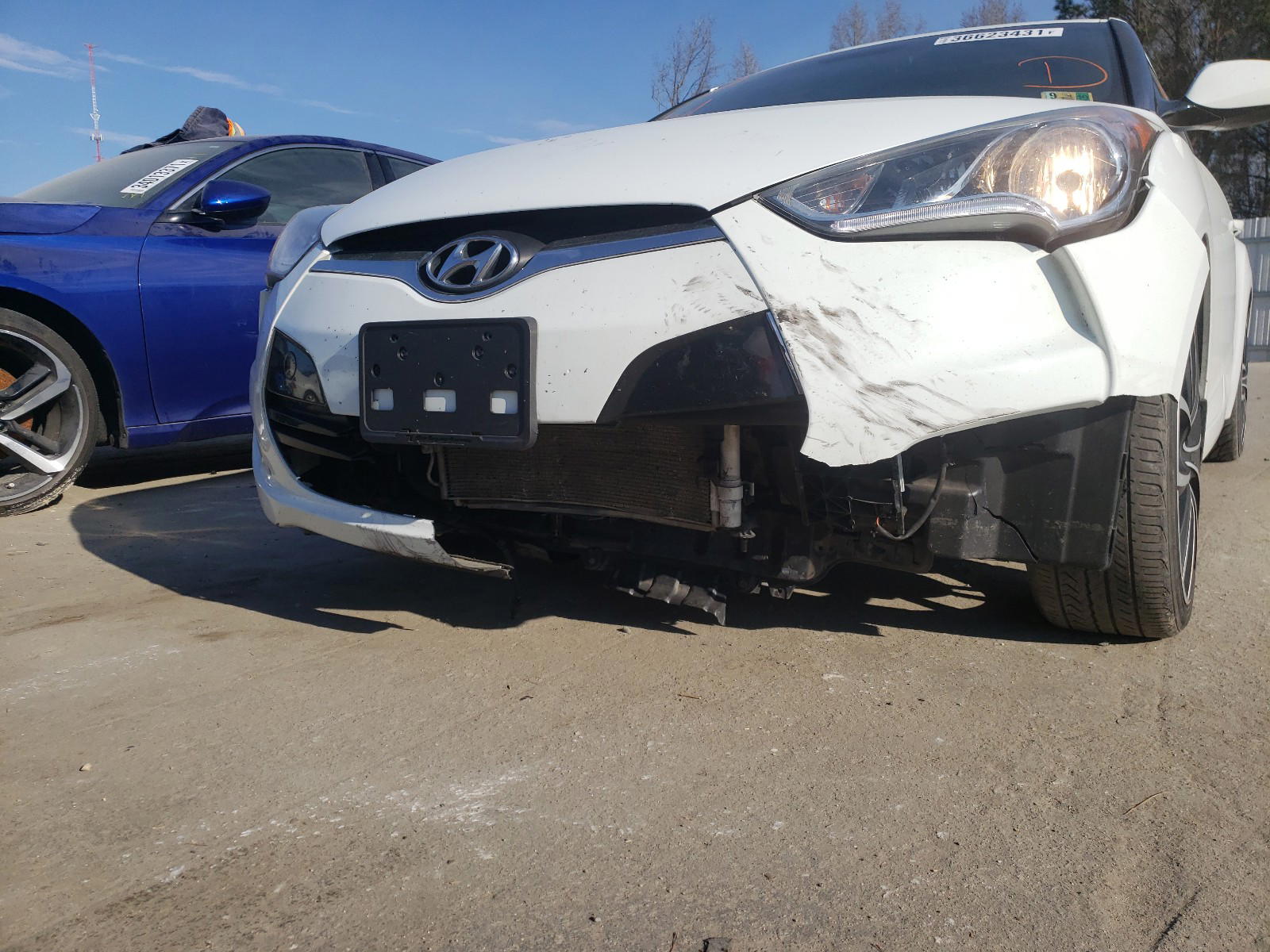 Photo 9 from auction – 2013 HYUNDAI VELOSTER with VIN KMHTC6AD2DU157225