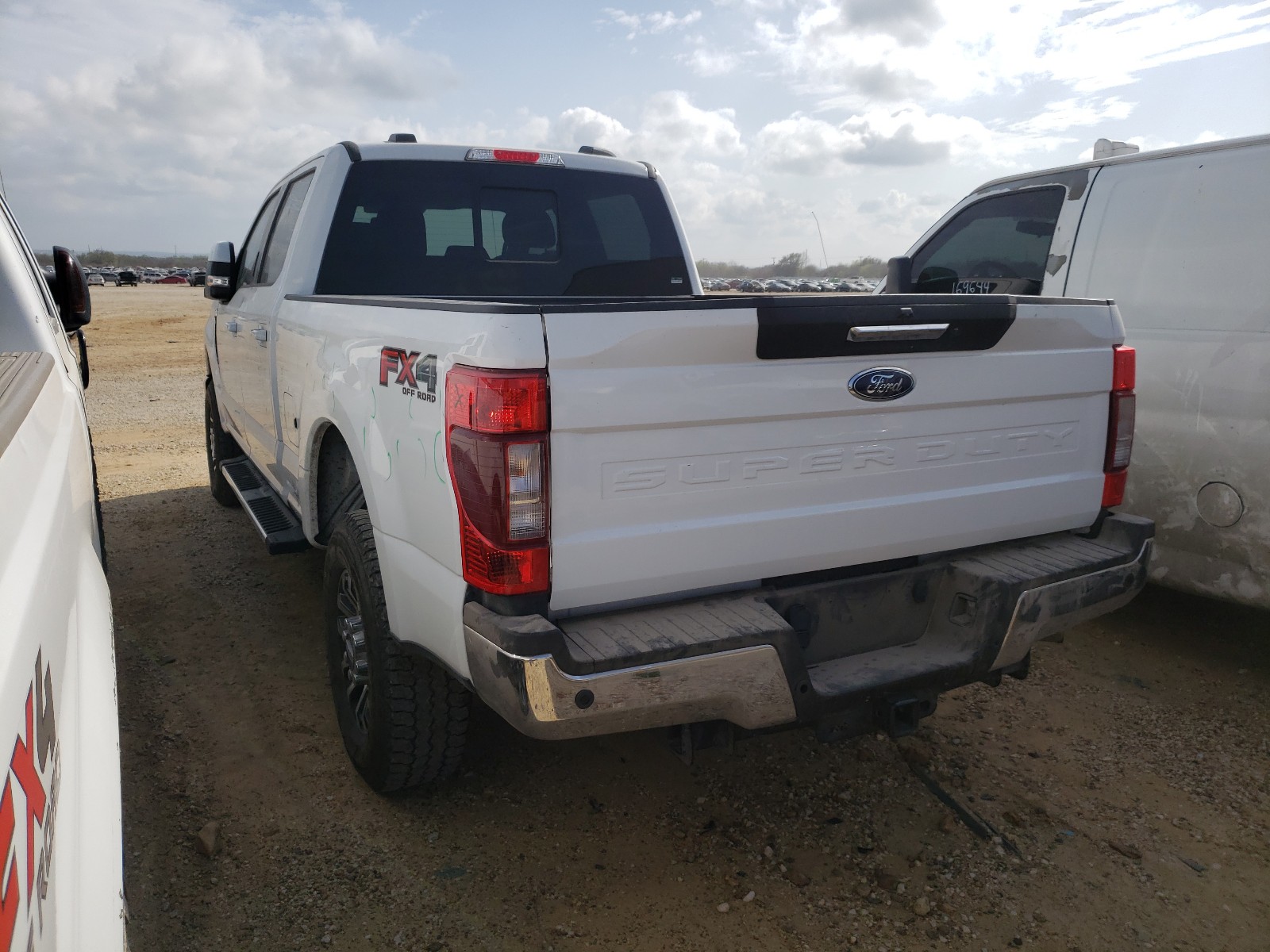 Photo 3 from auction – 2020 FORD F250 SUPER with VIN 1FT7W2B66LEE05362