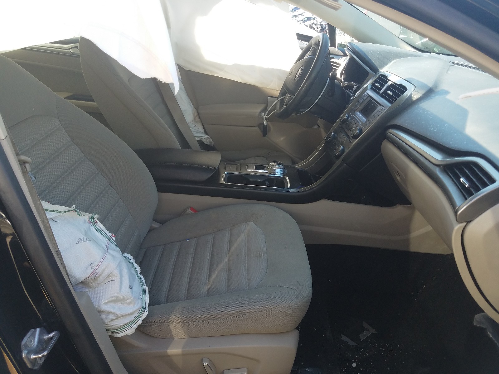 Photo 5 from auction – 2018 FORD FUSION SE with VIN 3FA6P0HD1JR134374